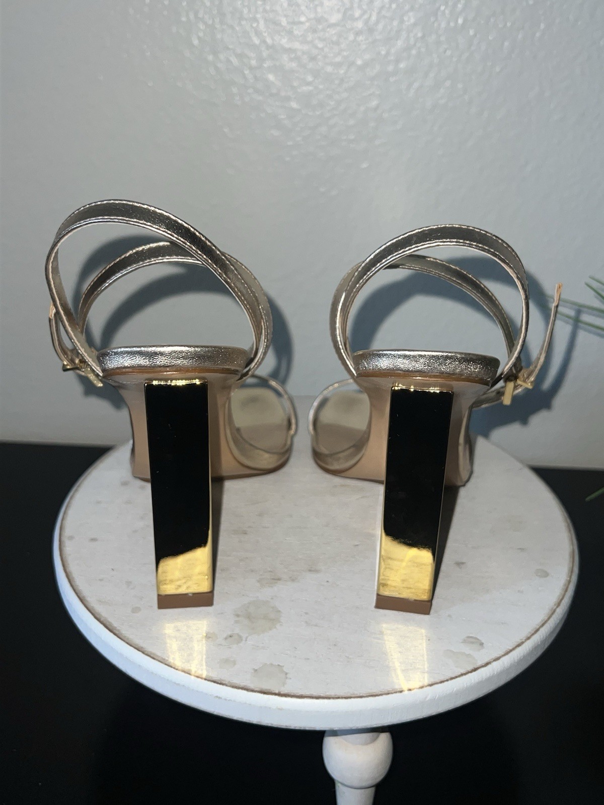 Schutz Filipa Gold Ankle Strap Wedge Sz 6 Party Club Casual