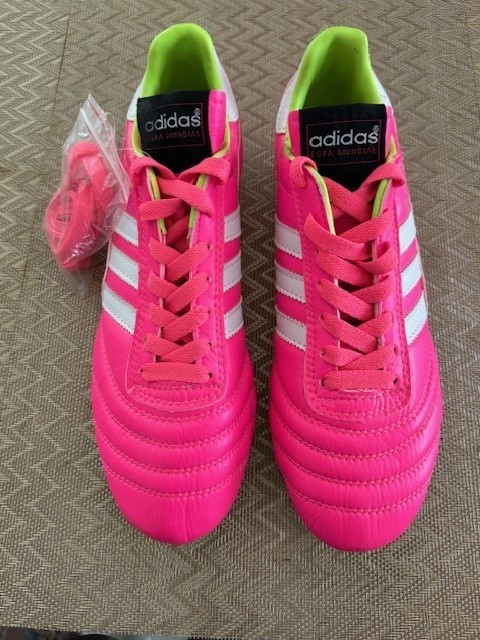 ADIDAS COPA MUNDIAL FIFA PINK Sz 7