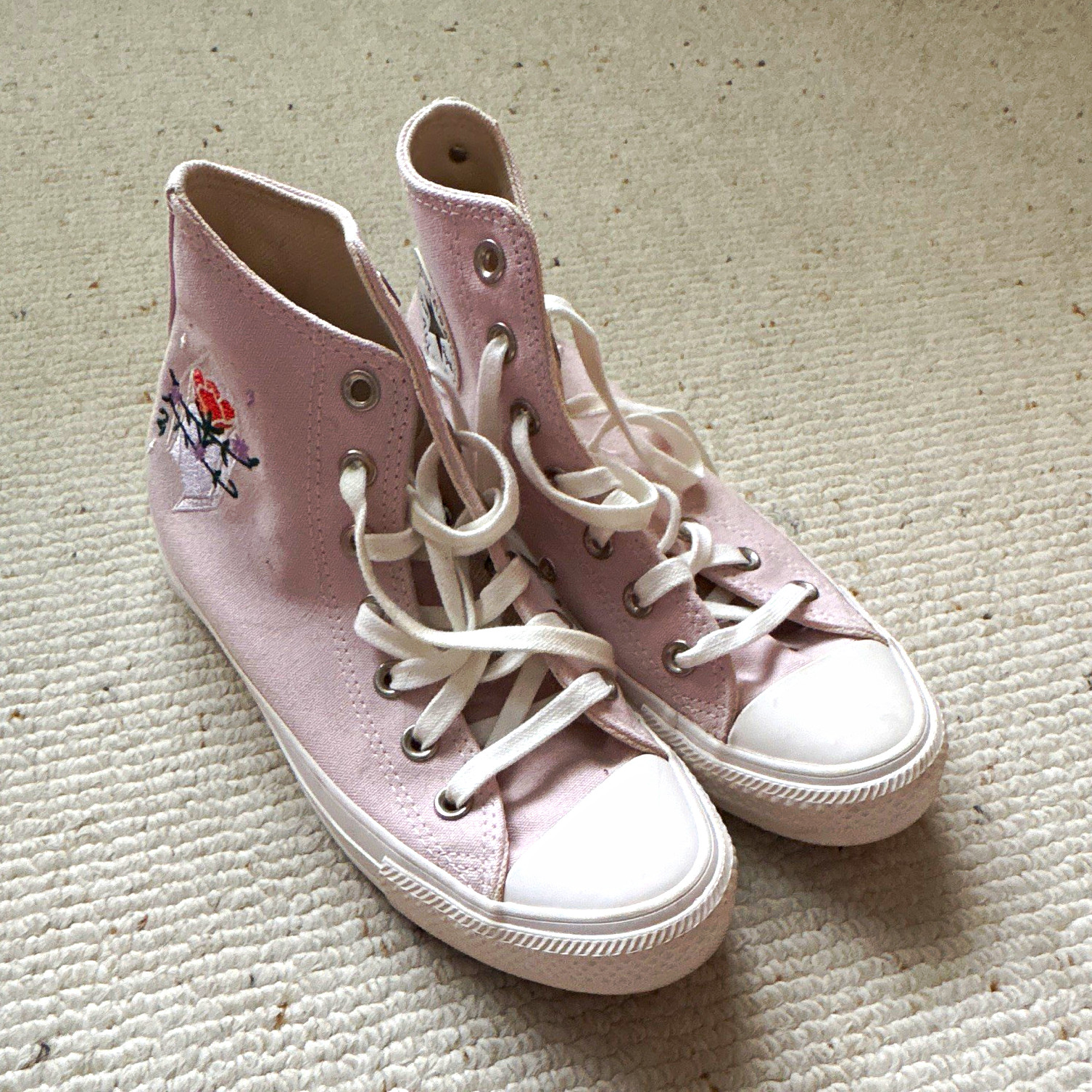 Converse Chuck Taylor All Star High Top Women’s Pink Crystal Embroidered
