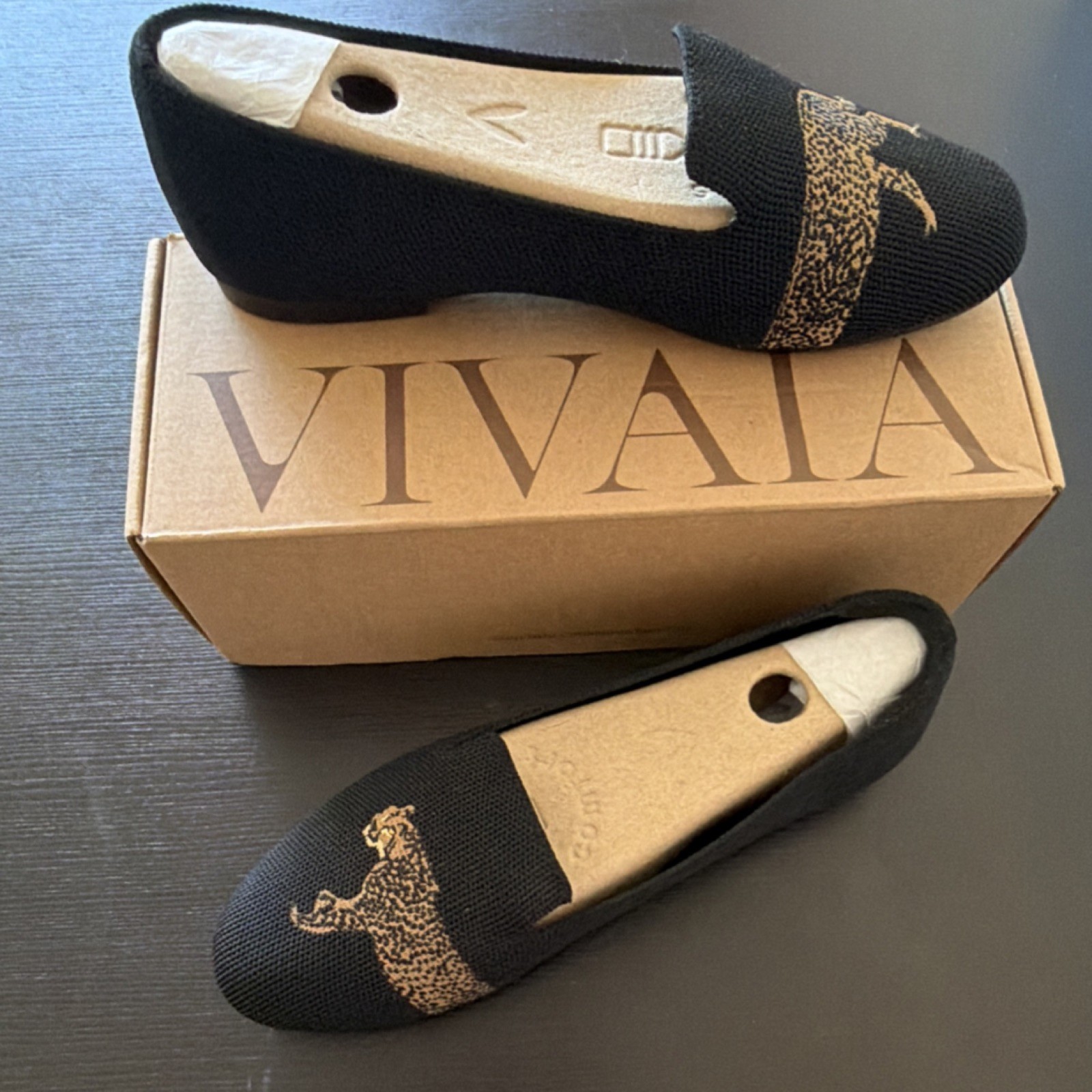 VIVAIA Women’s Black Embroidered Cheetah Flats Slip-On Rubber Sole RPET
