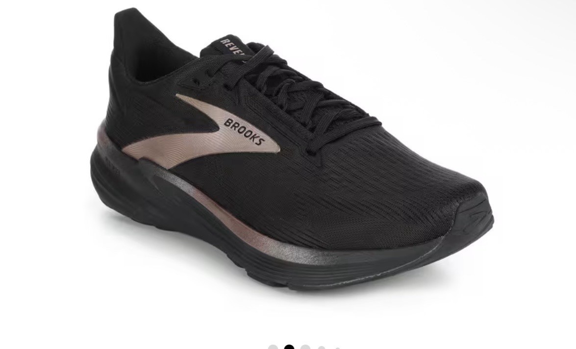 NIB Brooks Revel 8 Women 12 M Run Walk Sneakers Shoes Black Rose Gold 44.5
