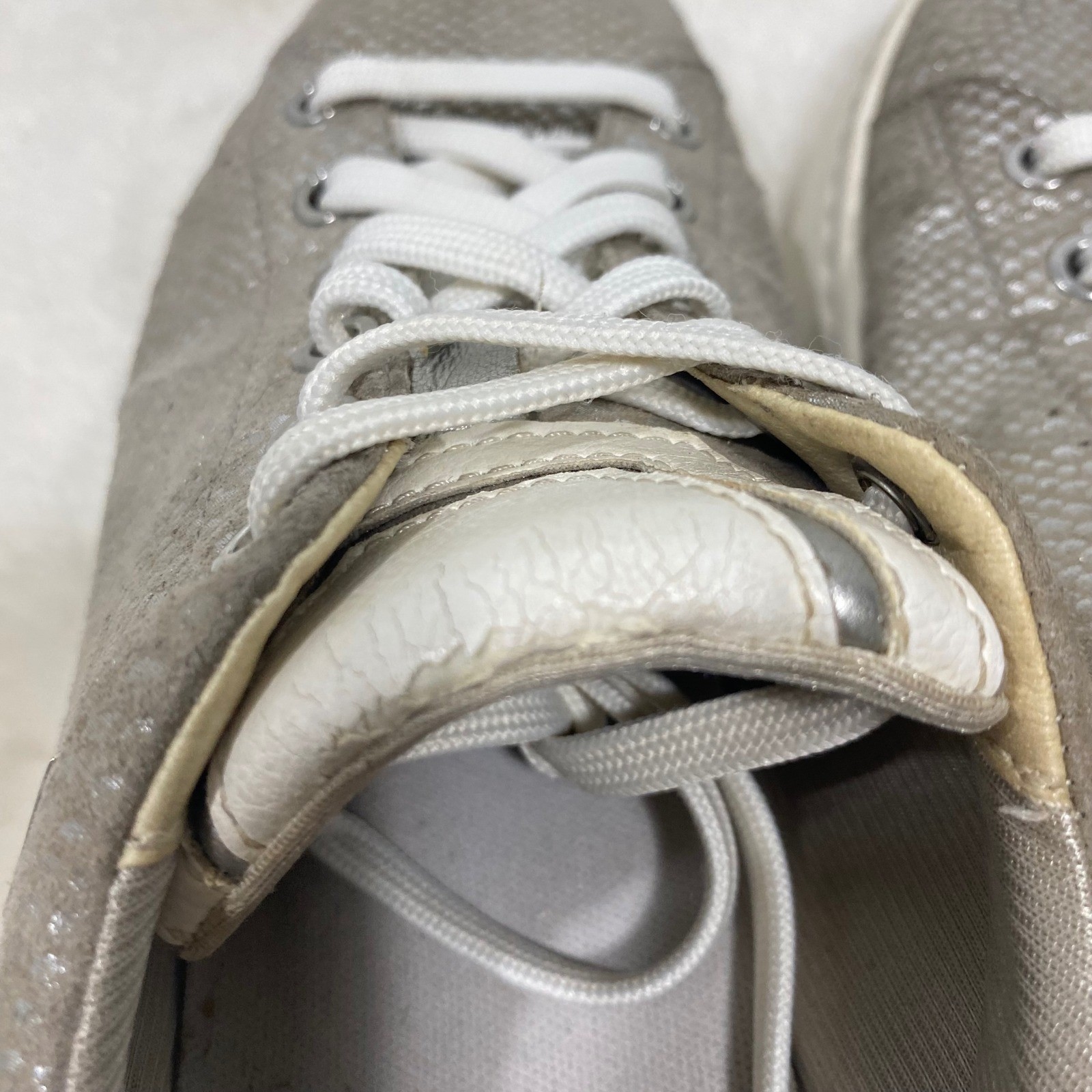 Geox Silver Snake Embossed Leather Fashion Sneakers Casual Shoes Women’s 9