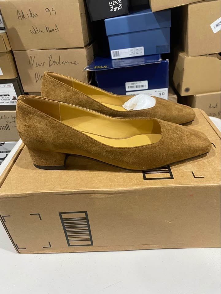JUSTDANNI Women’s Square Toe Low Heel 1.5 Inch Suede Chunky Party Casual 7.5