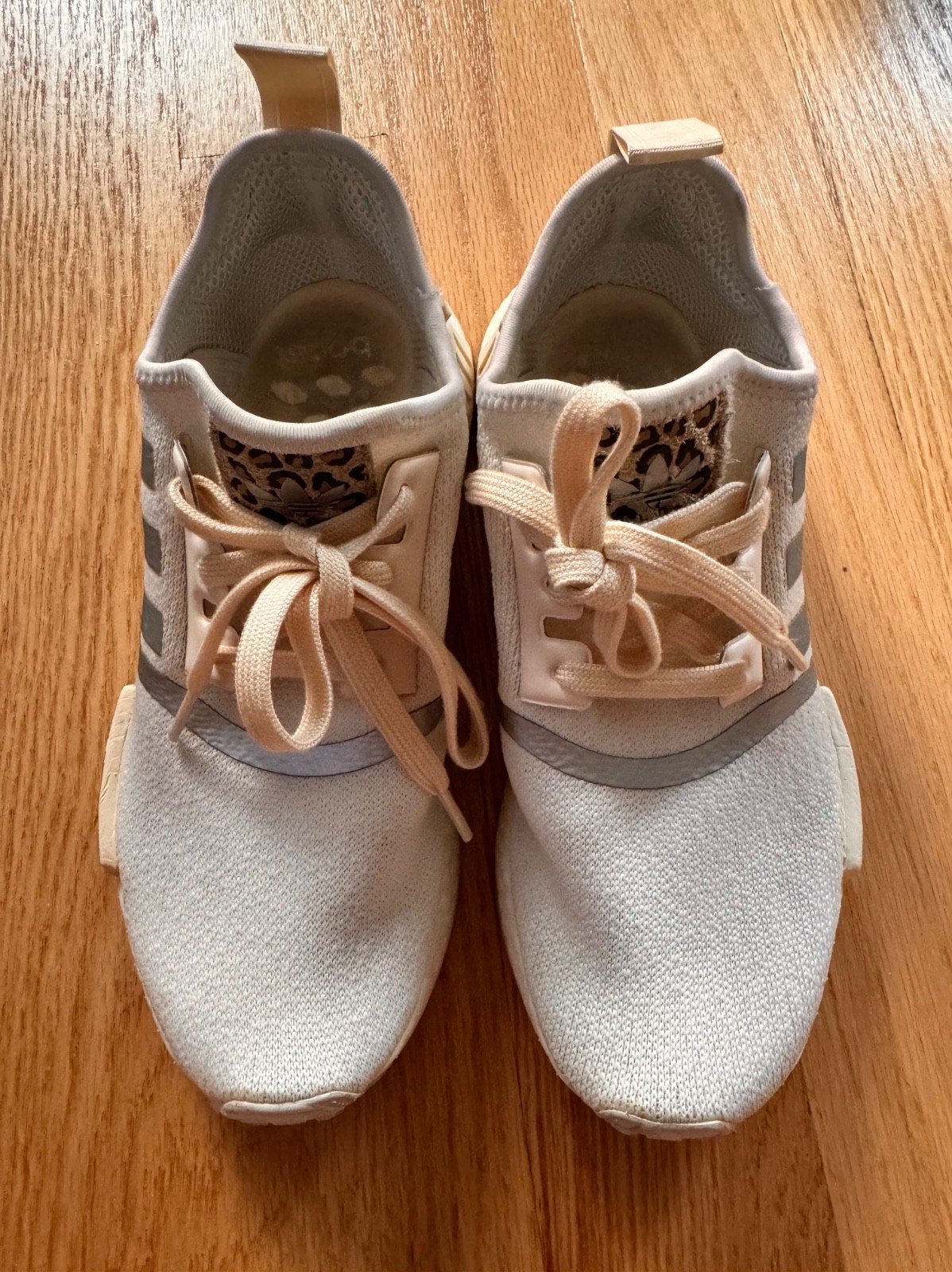 ADIDAS NMD_R1 FZ1018 Women’s White Cheetah Lightweight Canvas Sneakers – Size 8