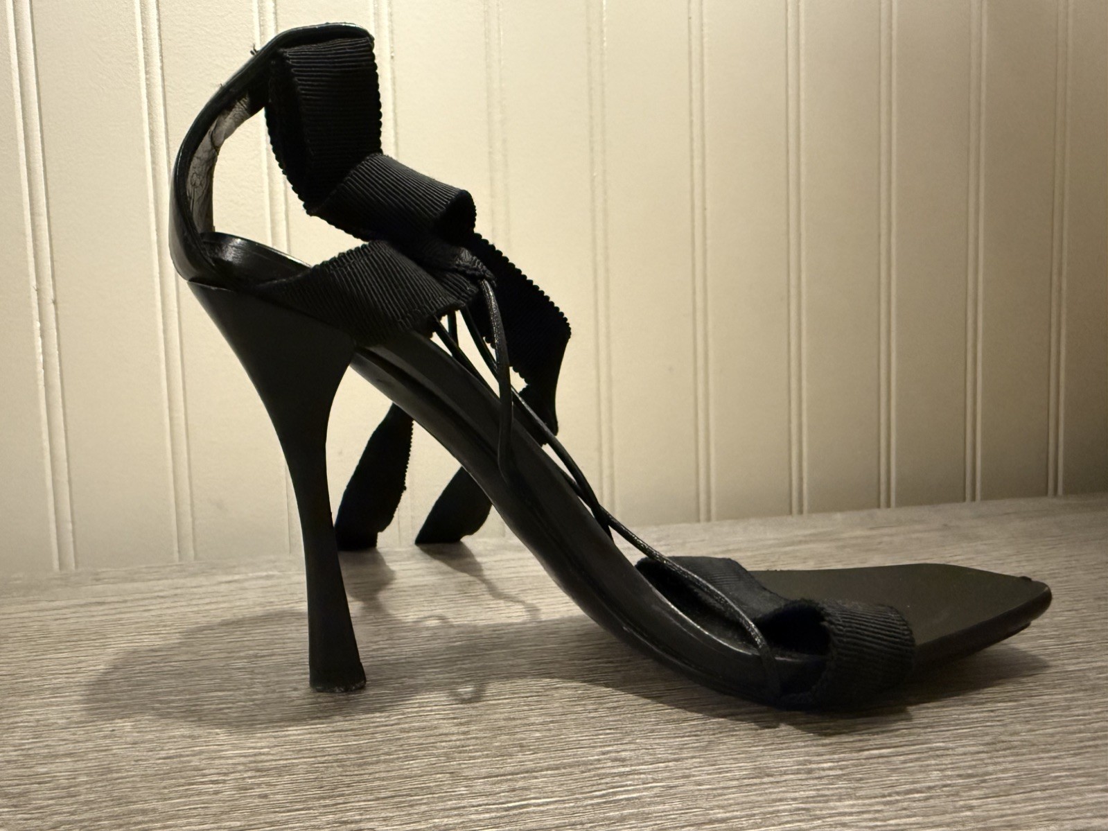 Authentic Gucci Tom Ford Black Ribbon Lace Up Heels Sandals 5.5B Made in Italy