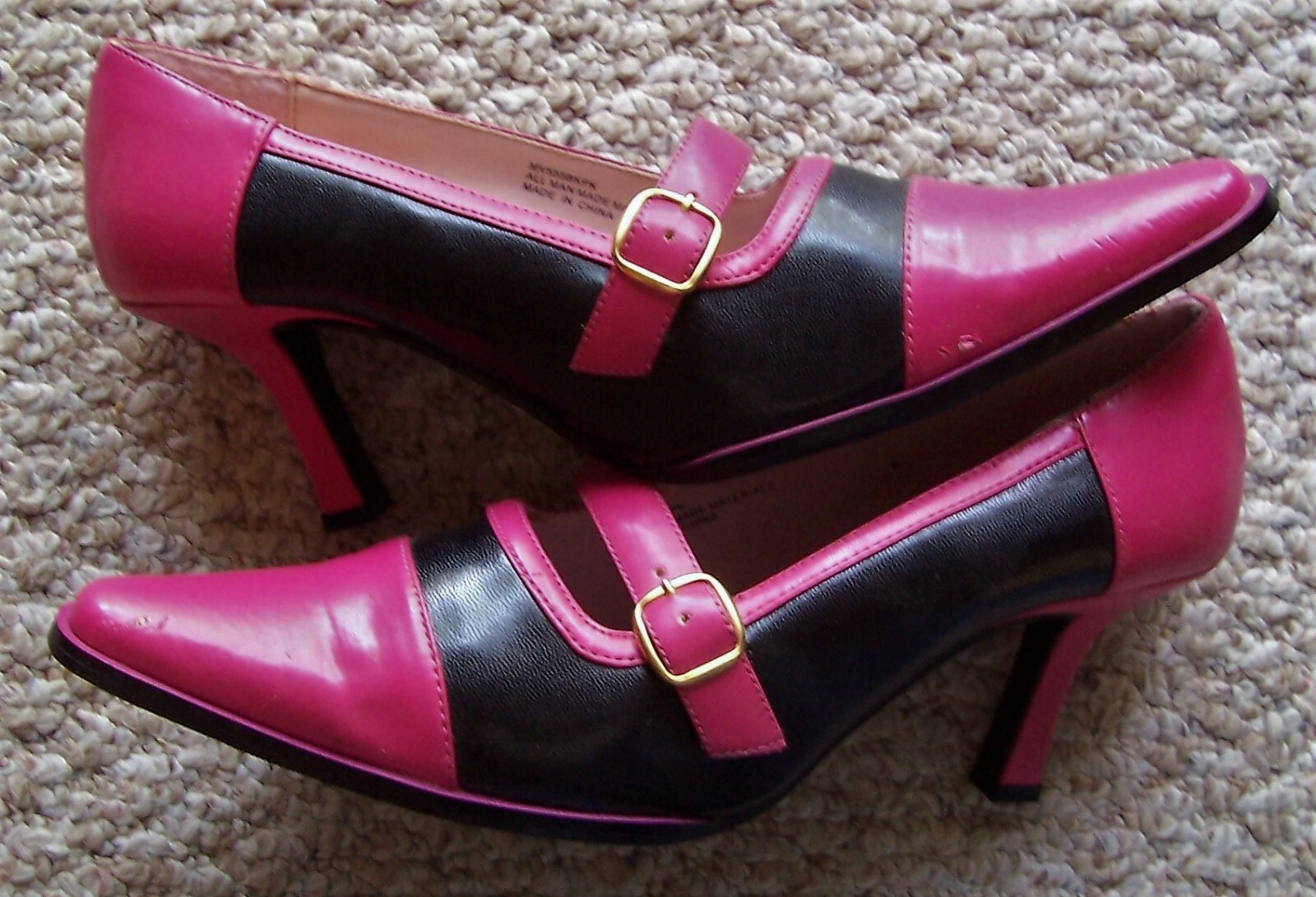 New Miss V High Heel Pump Shoes Fuschia and Black Size 7