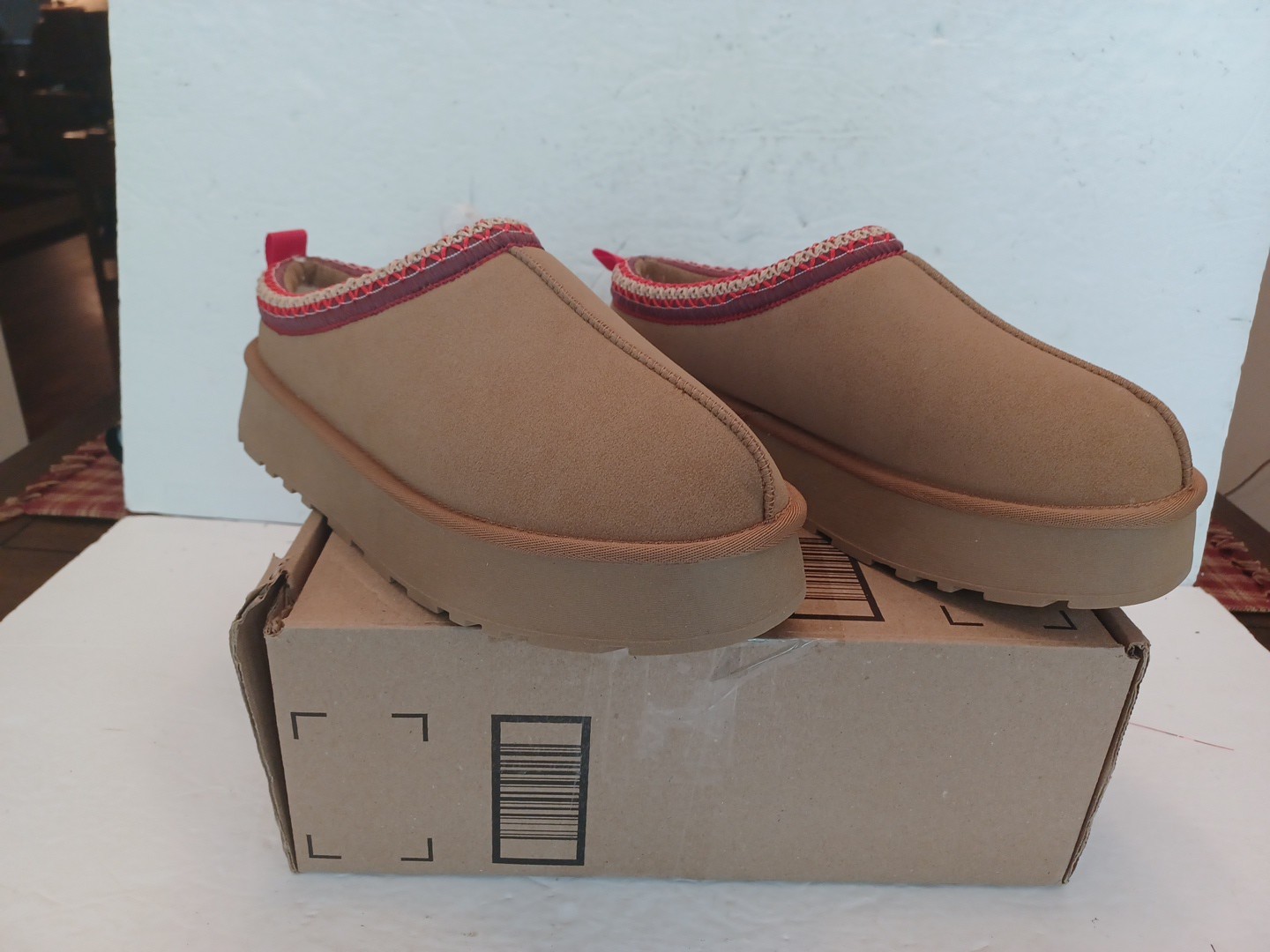 SUEDE PLATFORM Slippers With Sewn Trim WOMEN’S SIZE 11 NIB SEE PHOTOS