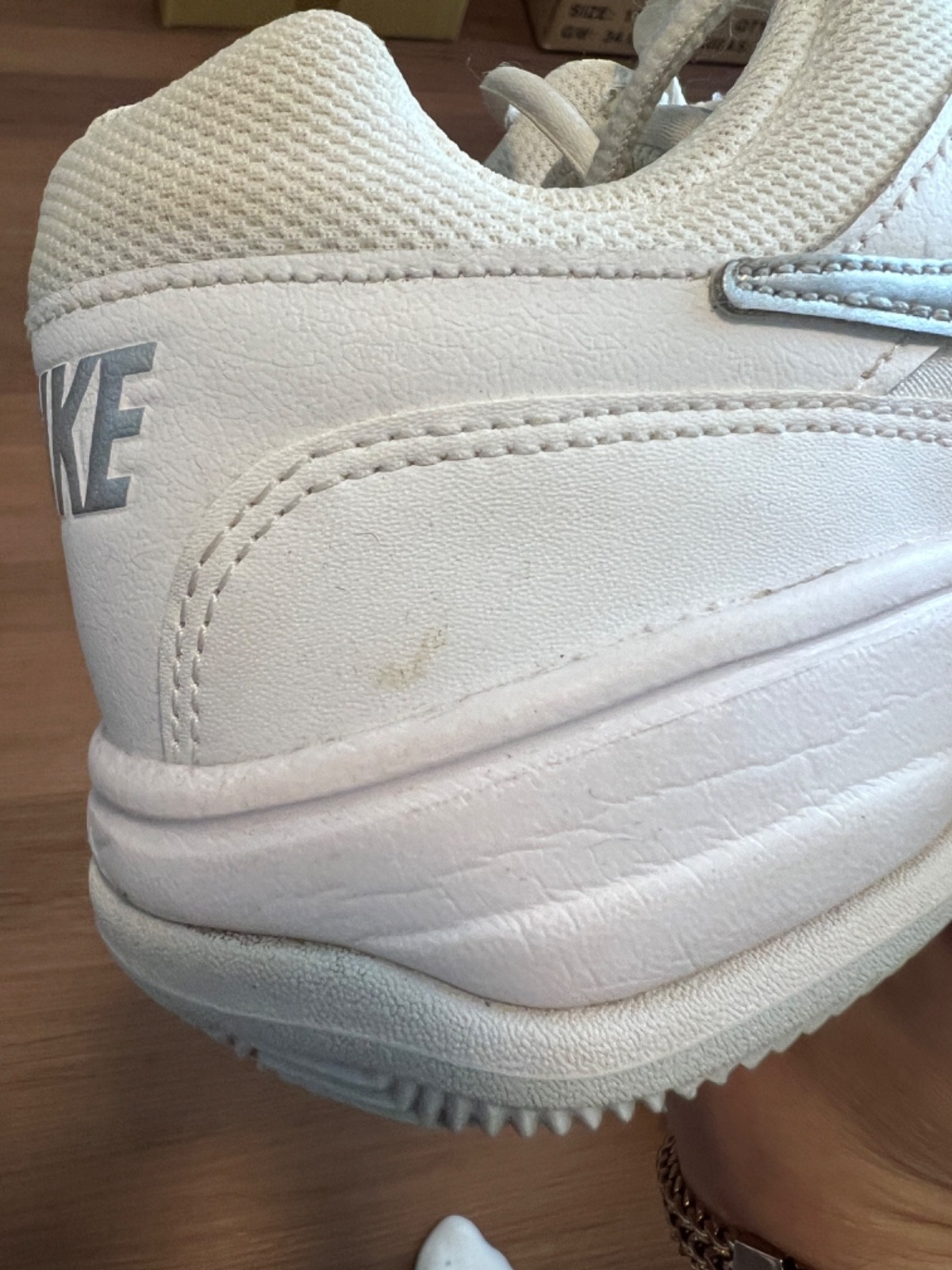 Women’s Nike Court Lite White/Cream Indoor Volleyball Shoes – US Size 8