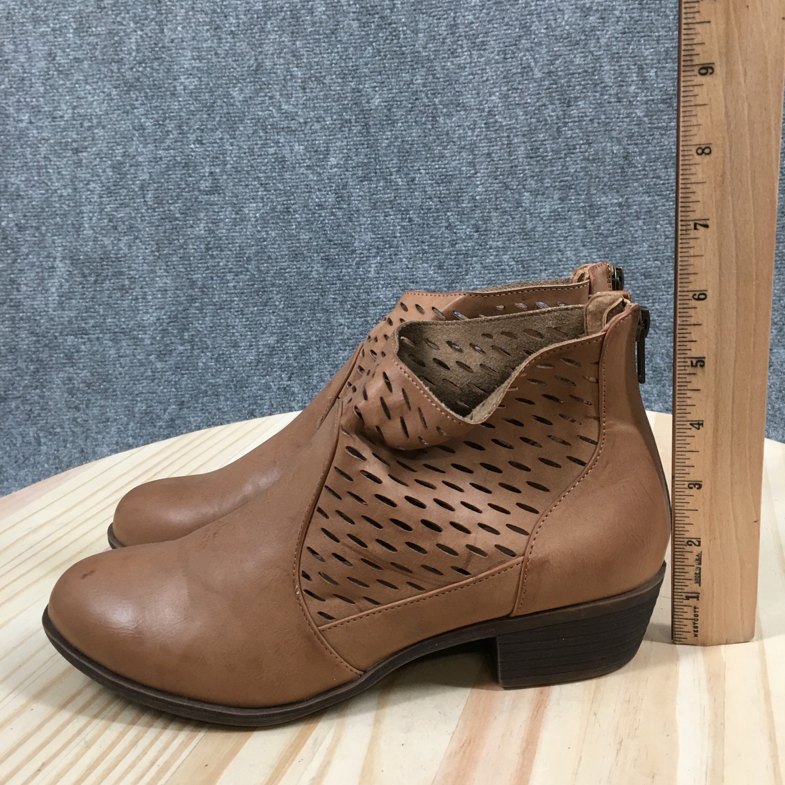 Zigi Soho Ajay Boots Womens 9 Ankle Bootie Cut-Out Block Heels Comfort Brown
