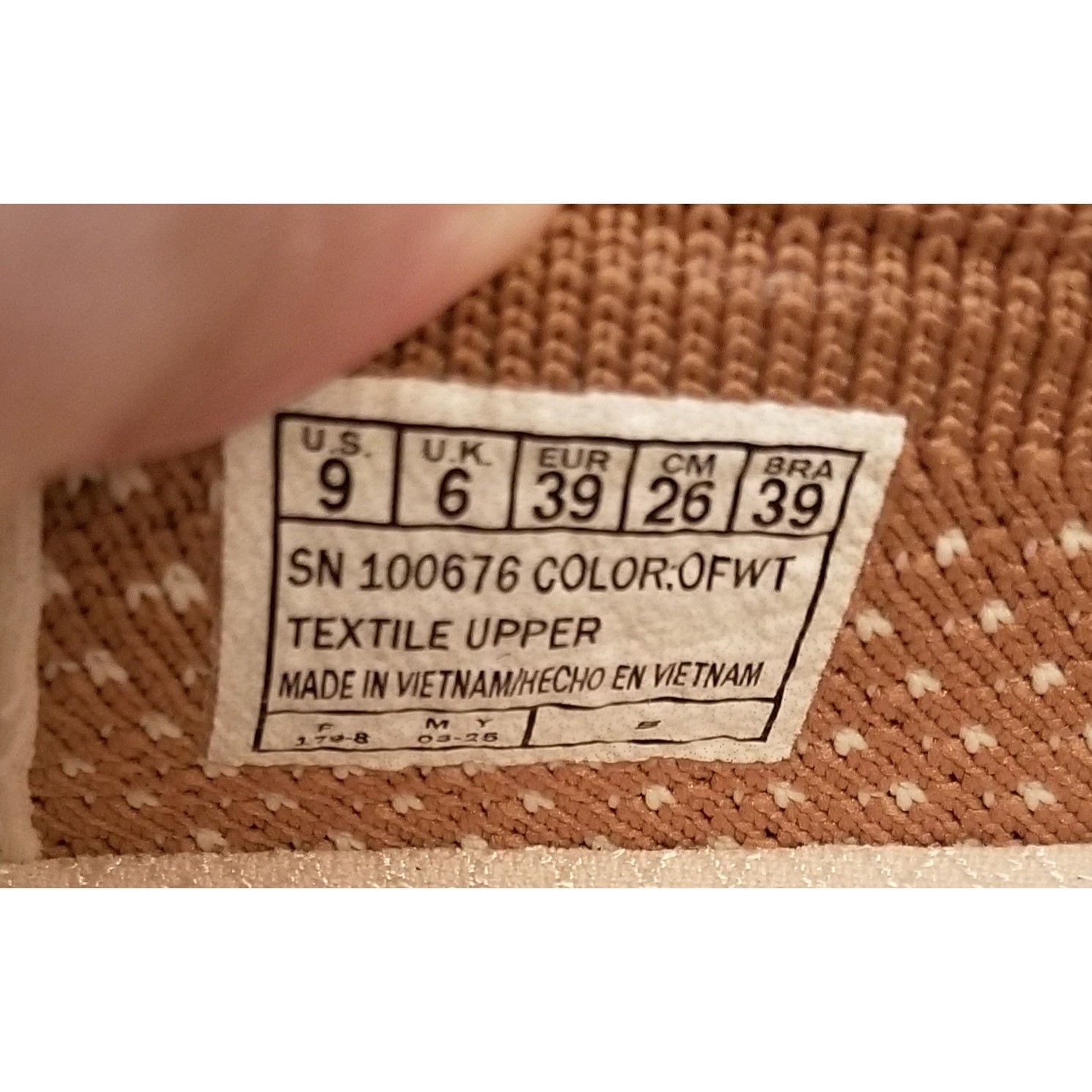 Skechers Stretch Fit Knit Slip On Sneakers Cream Tan Bow Detail Loafers Womens 9