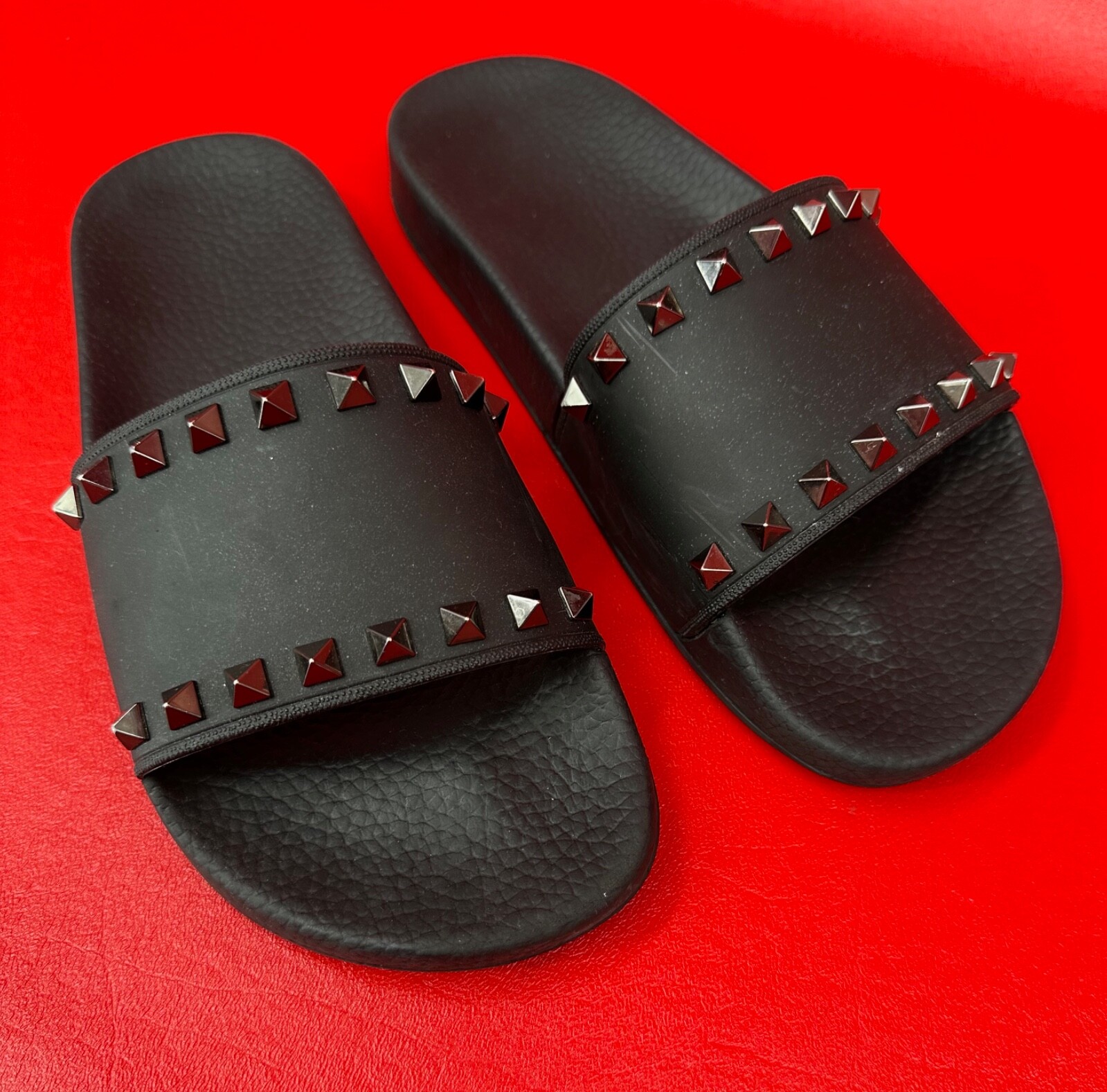 Valentino Garavani Summer Rockstud Black Slide Sandals Size EU 38 US 7 to 7 1/2