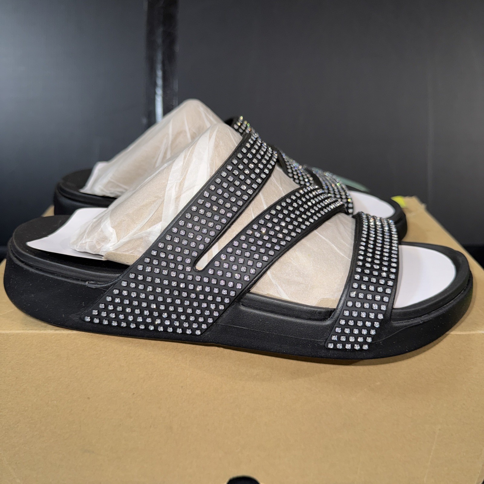 Crocs Getaway Gems Strappy EVA Women’s Black Sandals Size 10 NWT
