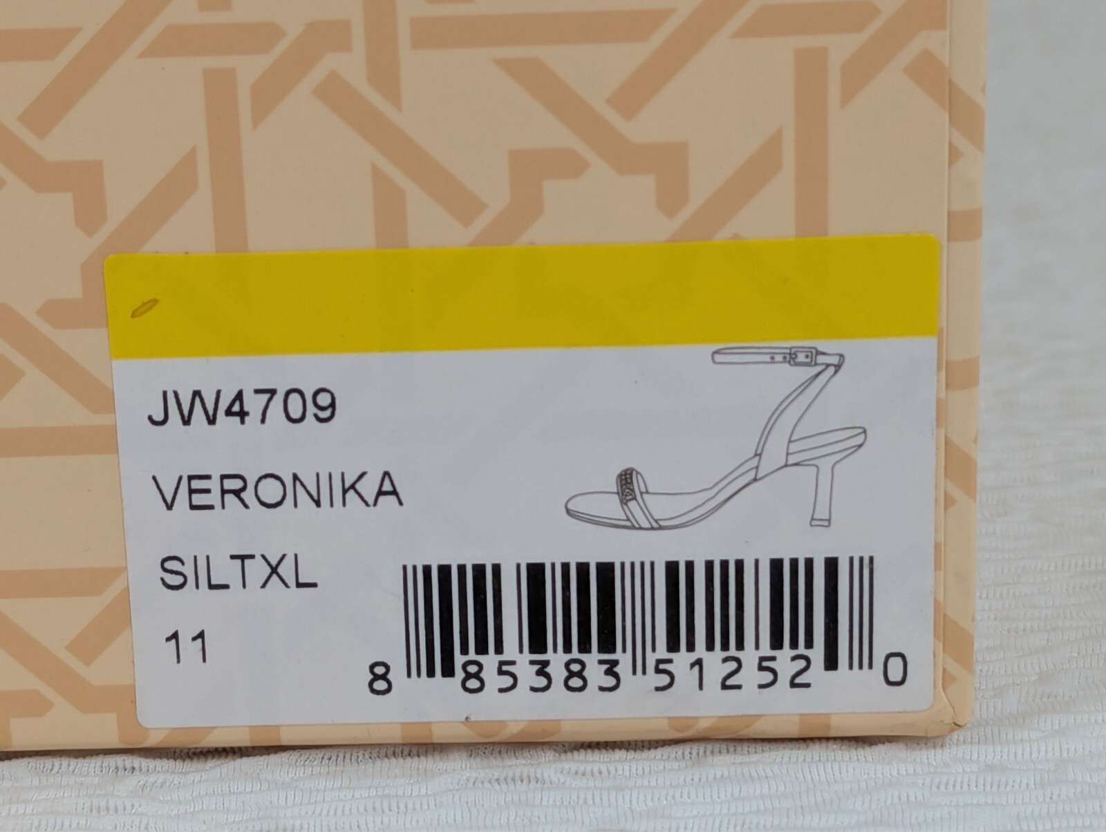 Jewel – Badgley Mischka – Veronika – SILTXL – Size: 11