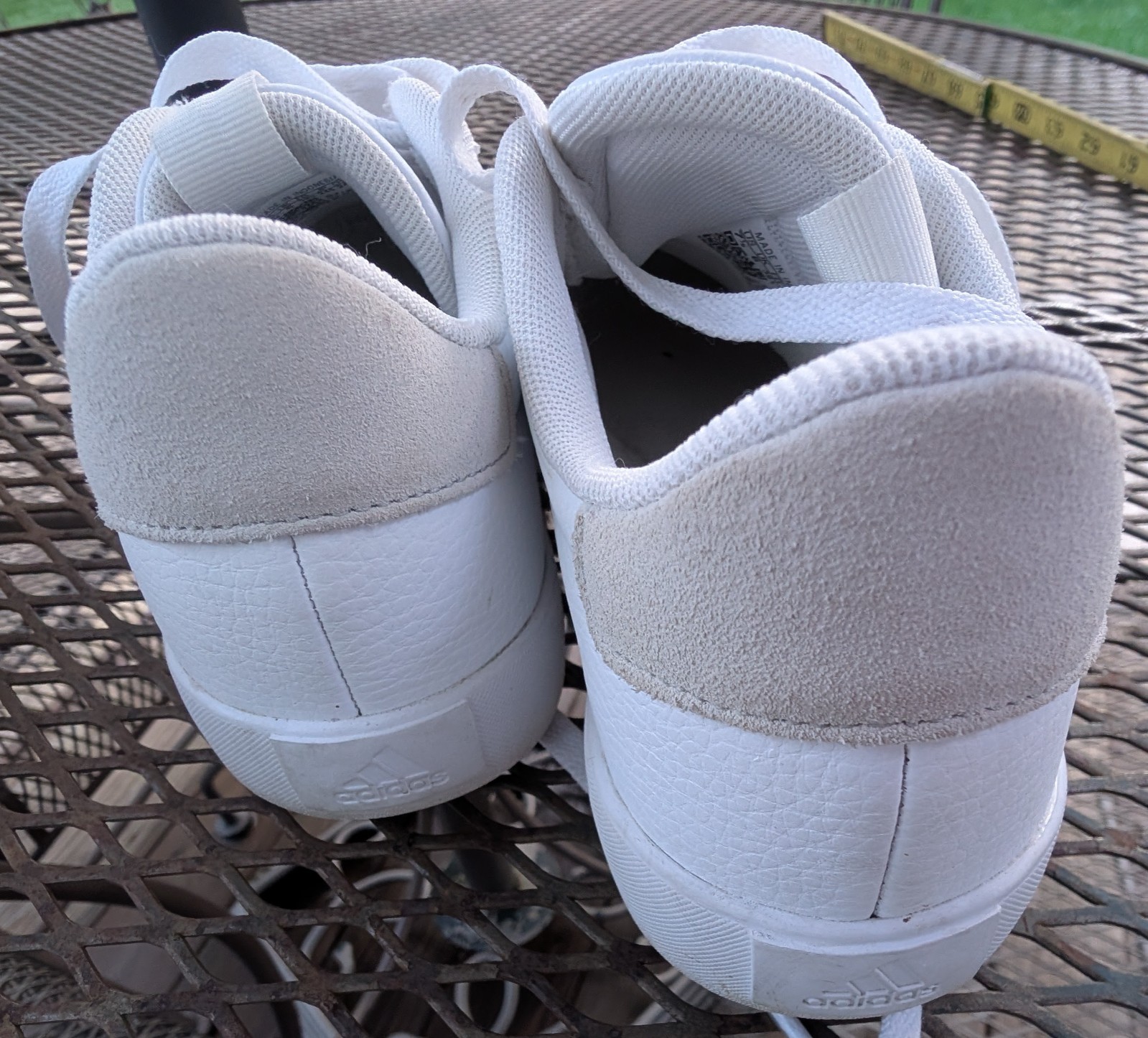 Adidas Court 3.0 White/Gray Leather Low Top Athletic Sneaker women’s SIZE 7.5