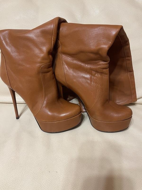 Women Luciano Carvari boots brown leather 40
