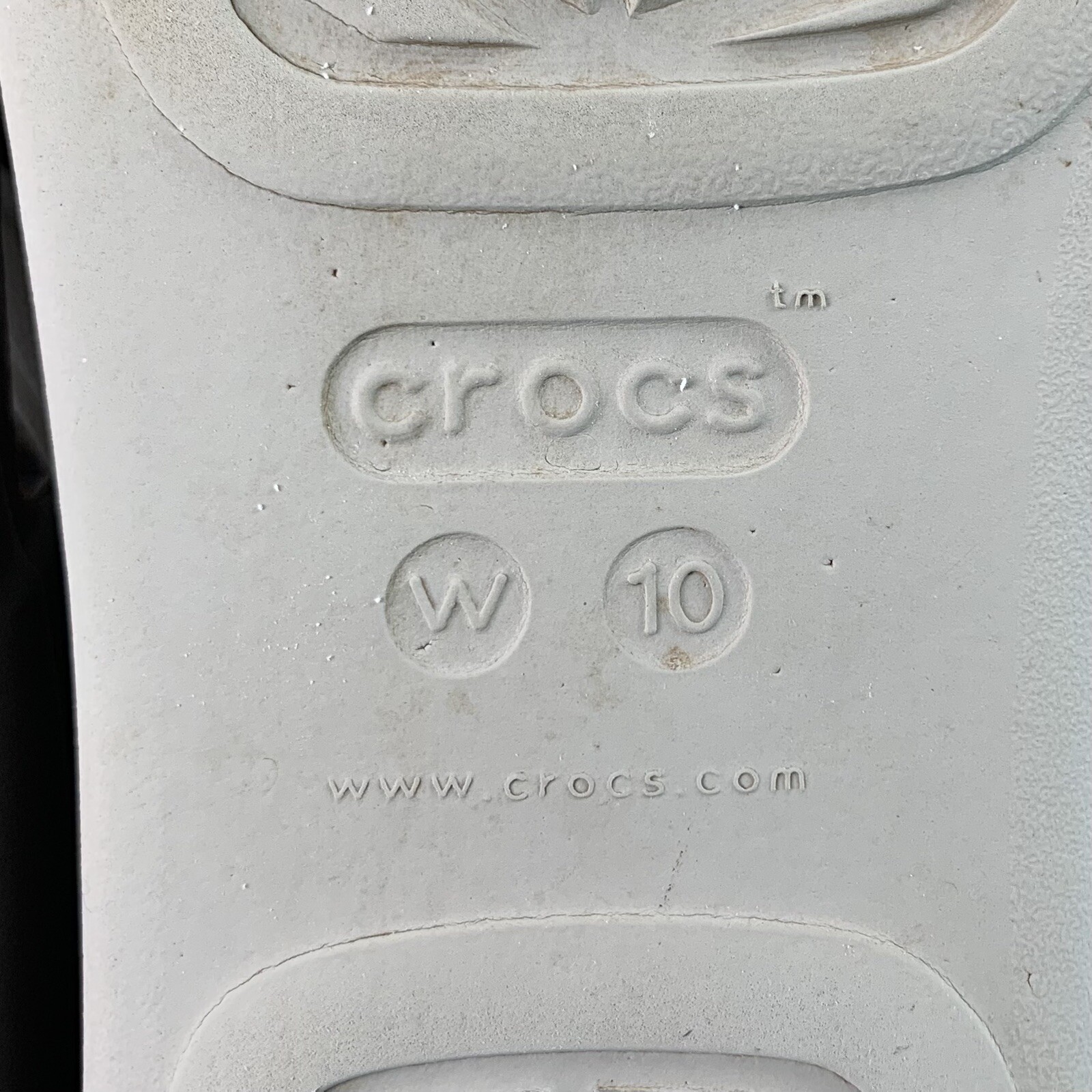 Crocs Size 10 Monterey Metallic Slip on Wedge Silver Gray – Taupe Women’s 206319