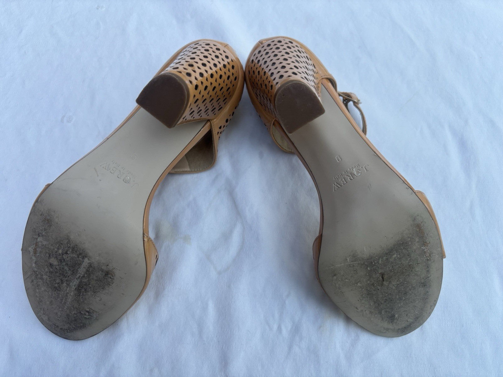 J Crew Women’s Perforated Sandals with Cut-Outs. Peach/Tan.Size 9.Made in Italy