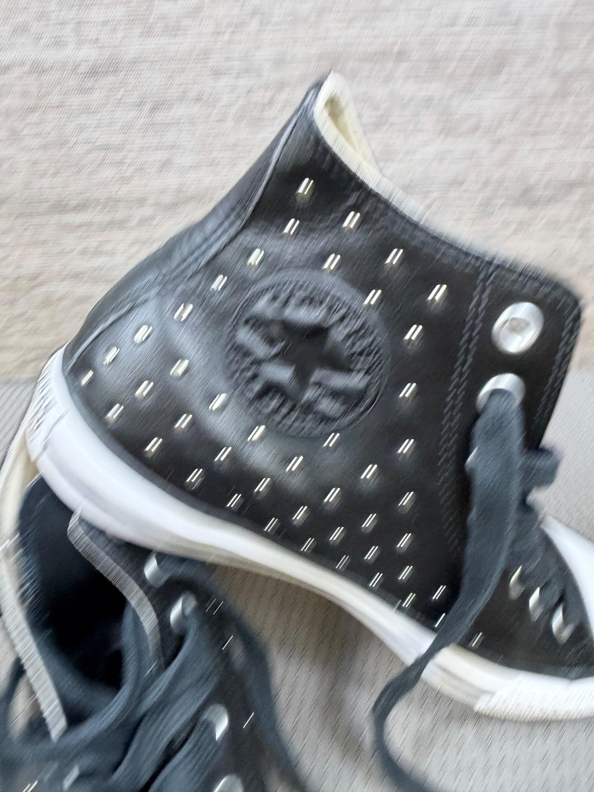 Converse Chuck Taylor All Star 2 Shoes Womens 9 Black Leather Studded 561682C