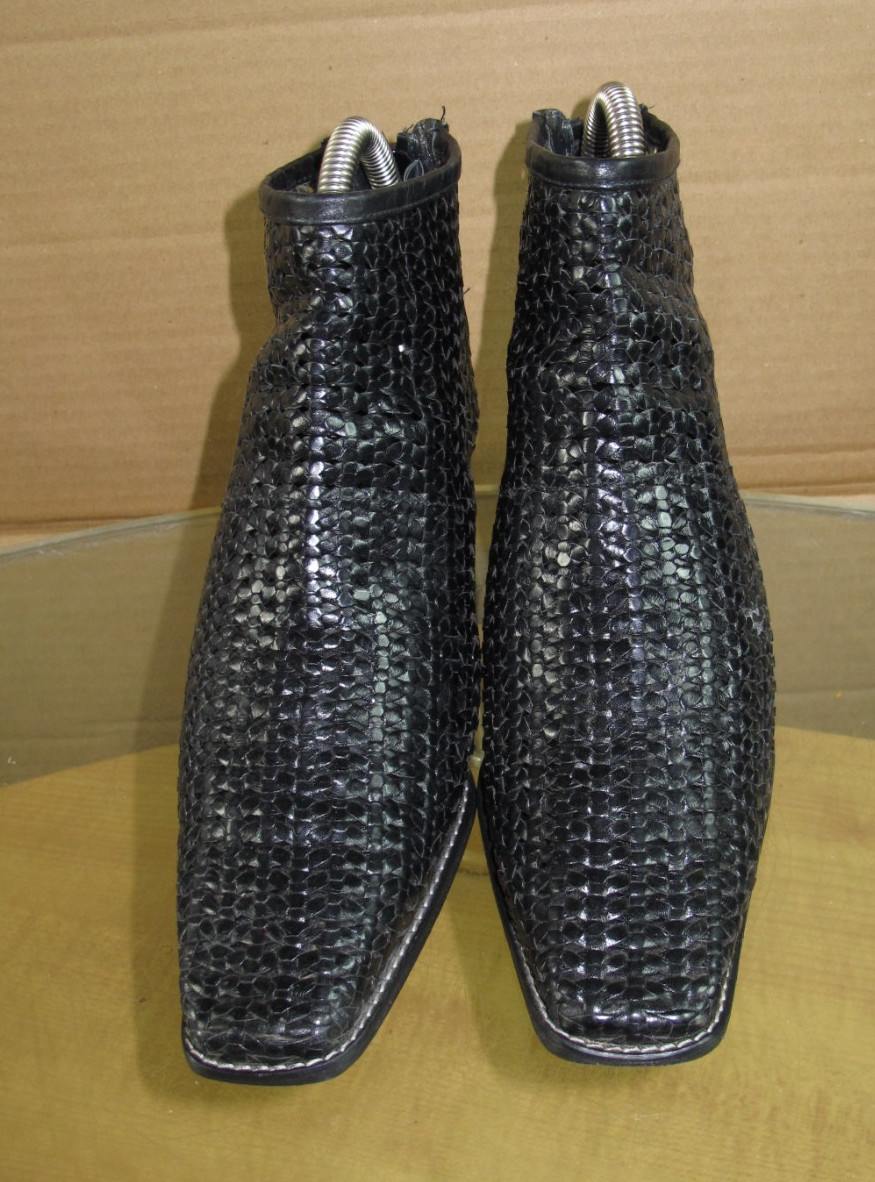 Stuart Weitzman Woven Leather Ankle Boots Booties Size 7 W