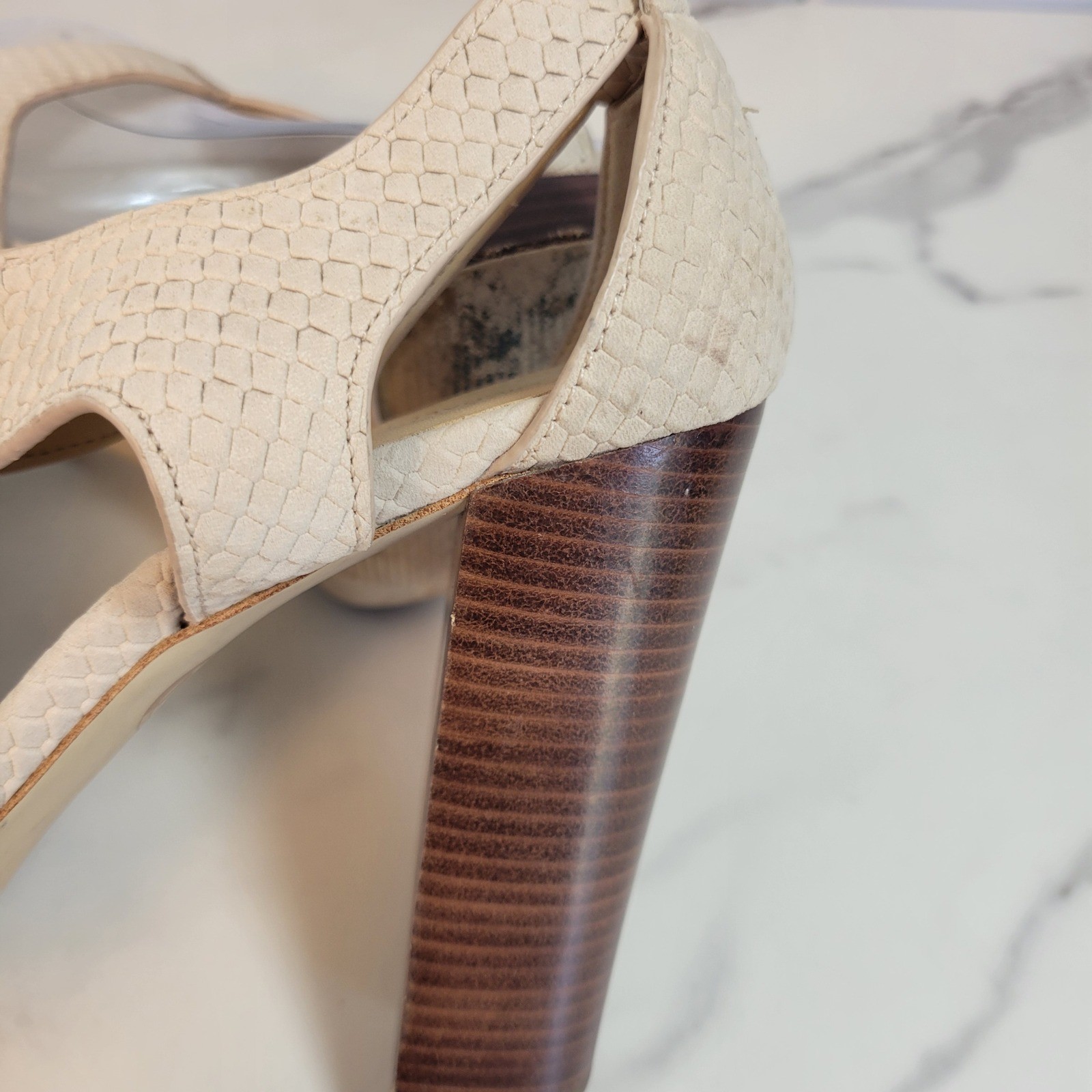 MICHAEL Michael Kors Berkley Lock Leather Platform Sandals Taupe Heels Size 7