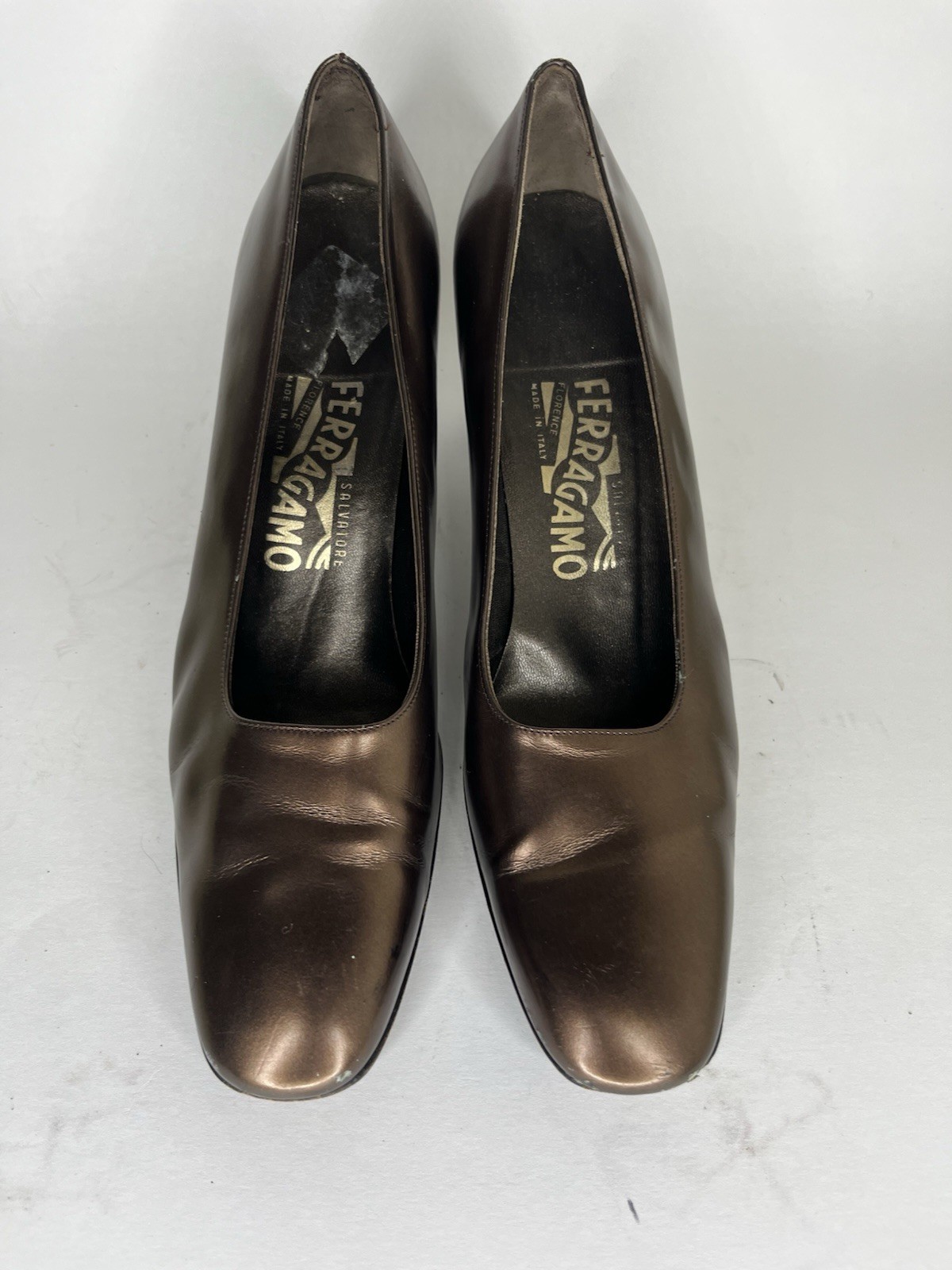 Salvatore Ferragamo Bronze Patent Leather Pumps Heels Women’s Sz 9 4A US/39.5EU