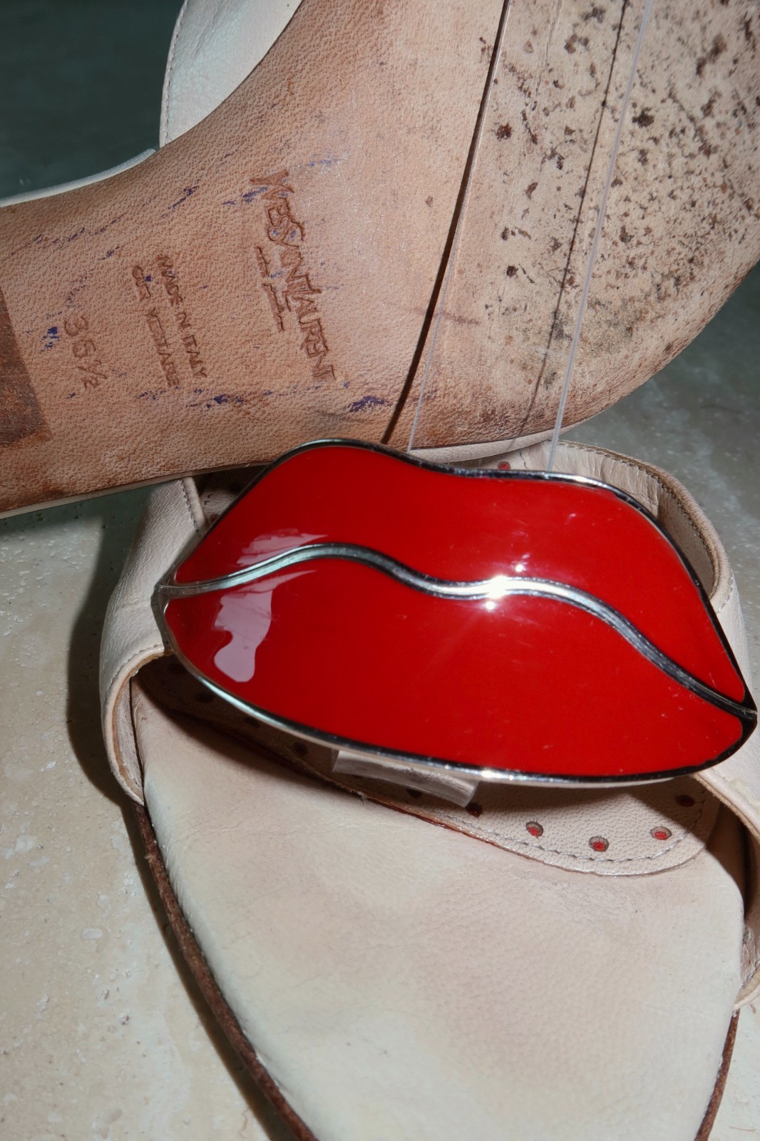 YSL by Tom Ford «Dali Lips» Slingback Heels – Spring/Summer 2003 Archive