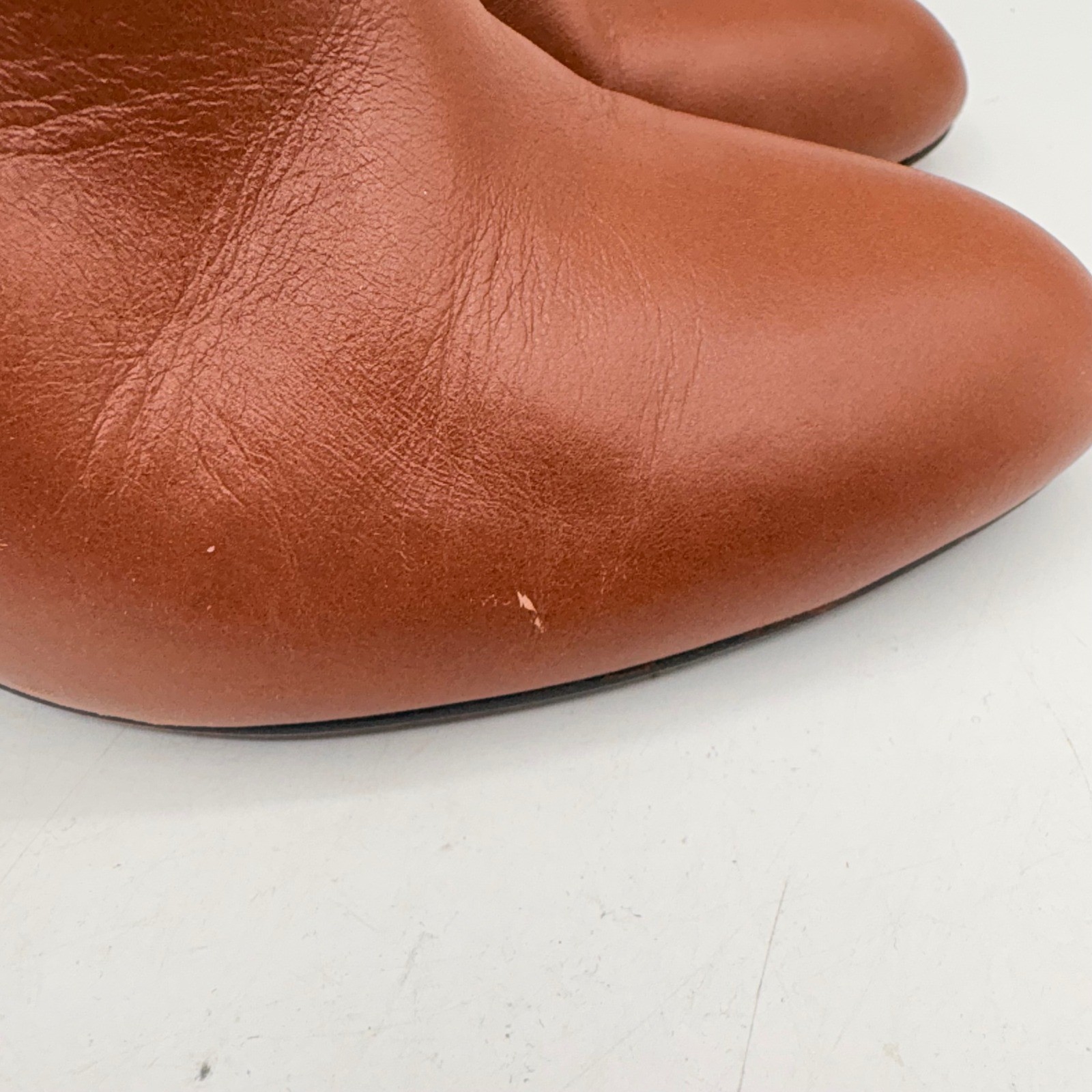 Isola Tan Leather Studded Ankle Booties Gold Hexagon Studs Block Heel Cognac 9.5
