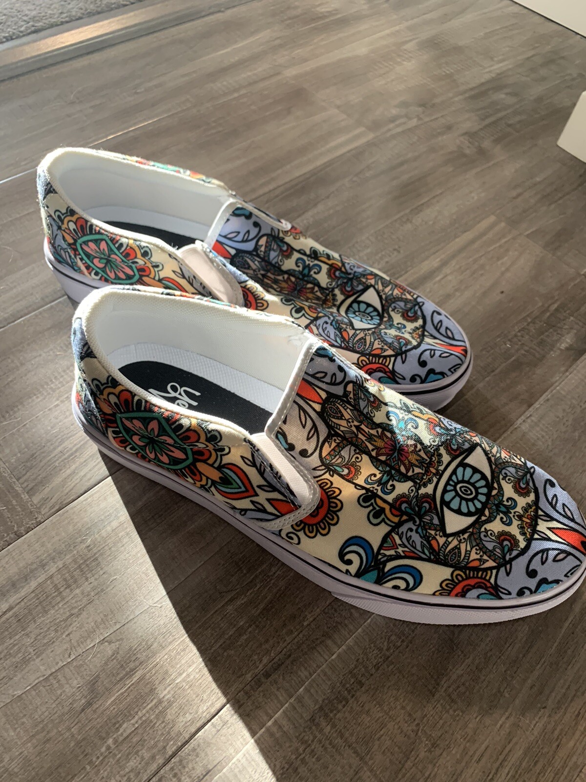 Yes We Vibe Women’s MANDALA AND HAMSA HAND Slip On Shoes 11