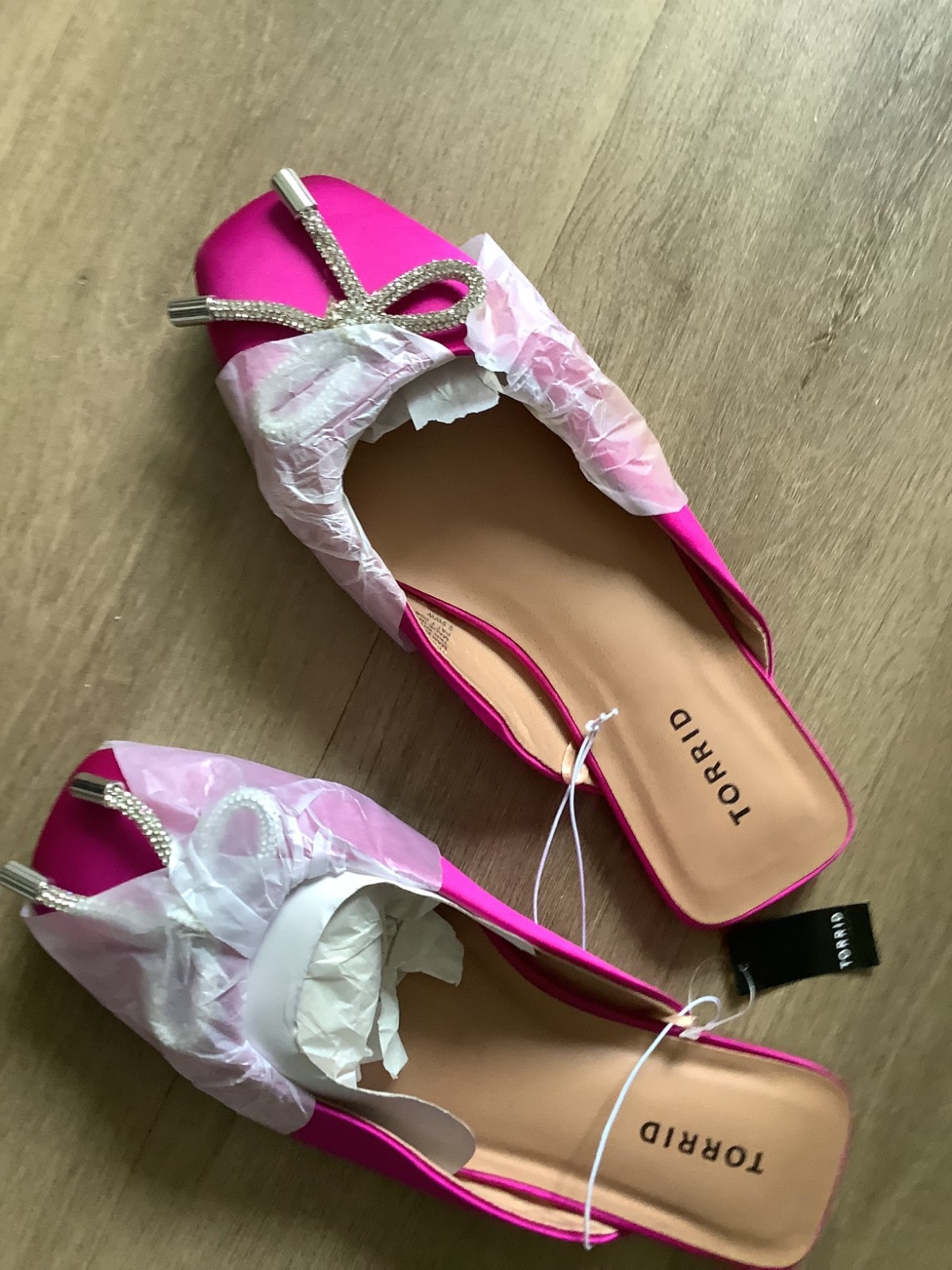 Torrid 9 1/2 Wide Hot Pink Satin Rhinestone Bow Slip On Flats