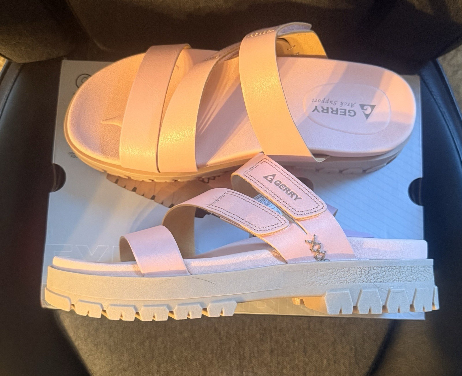 S: GERRY Women’s Choclo Pink Sandals Size 9 New In Box Never Worn
