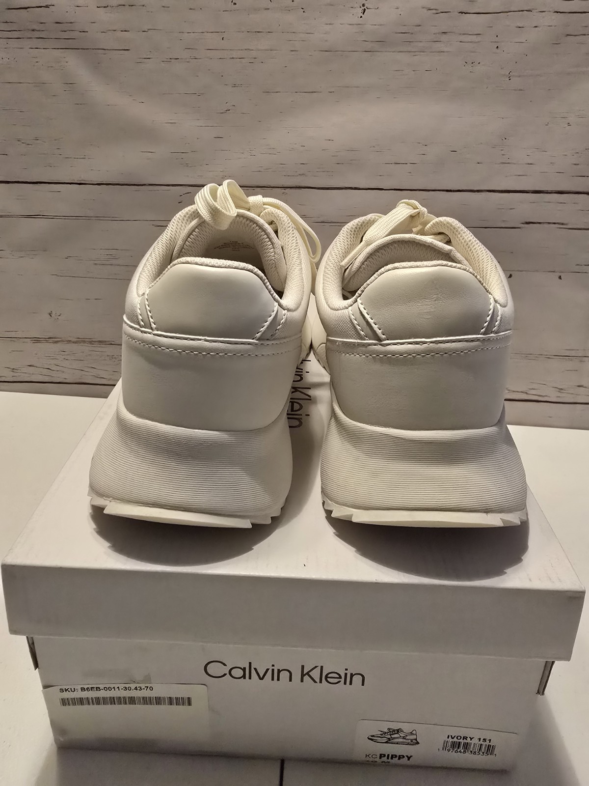 Calvin Klein Tennis Shoe Sneakers Womens 8.5 Pippy LaceUp White Casual Ivory NEW