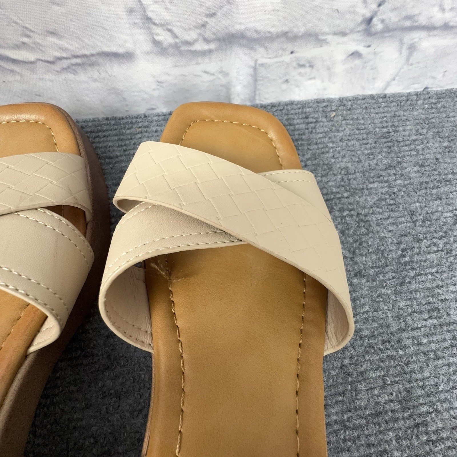 Pierre Dumas Cream Platform Block Heel Square Toe Sandals Women’s 5 Ankle Strap