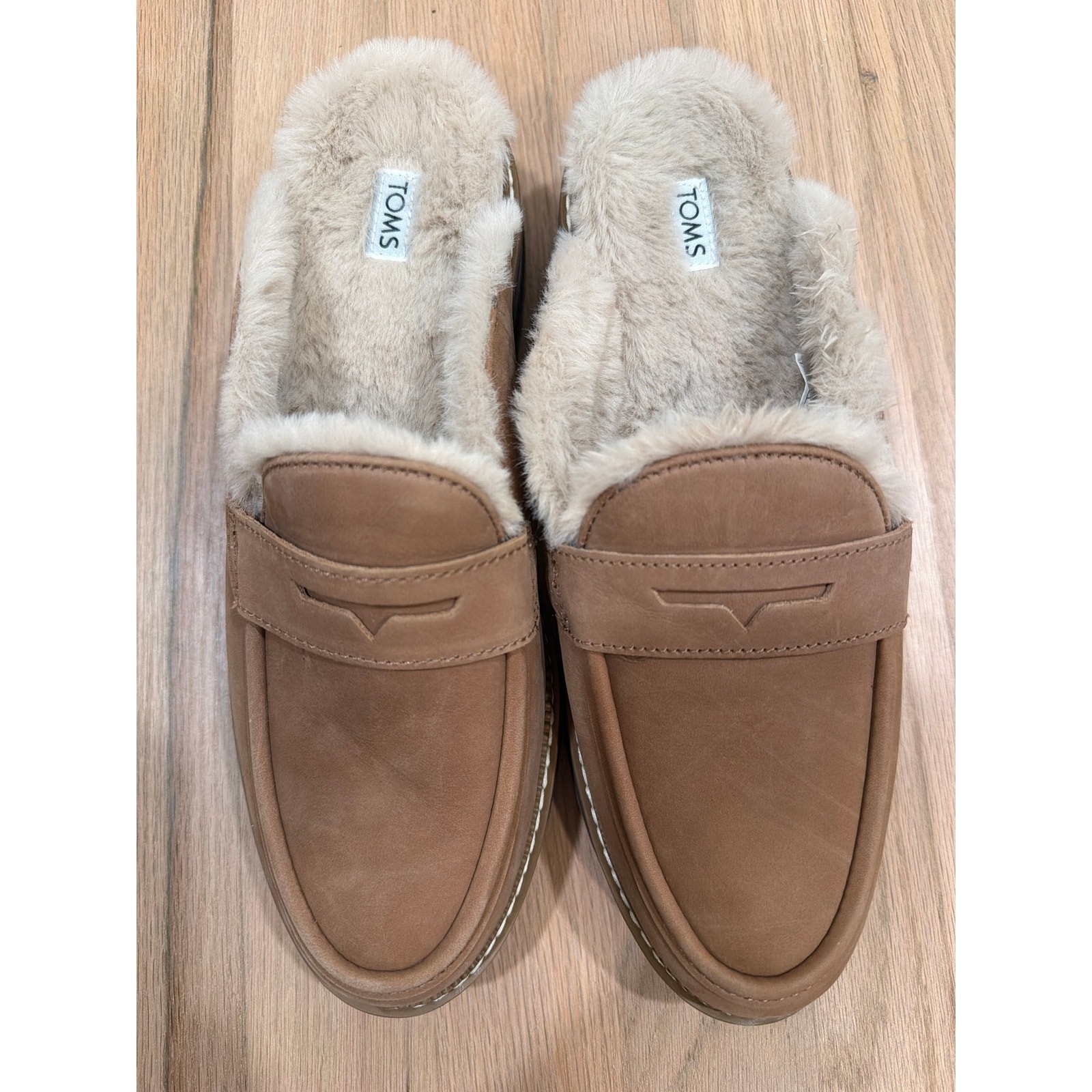 TOMSWomen’s Cara Cozy Lug Sole Loafer Mule