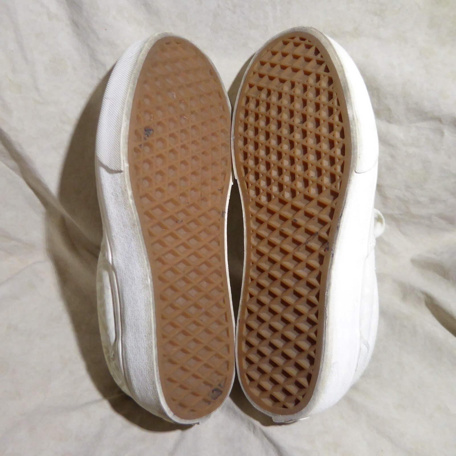 👟 VANS Off the Wall Sneakers Women’s sz 9 M VANS Logo on Cream Off White Canvas
