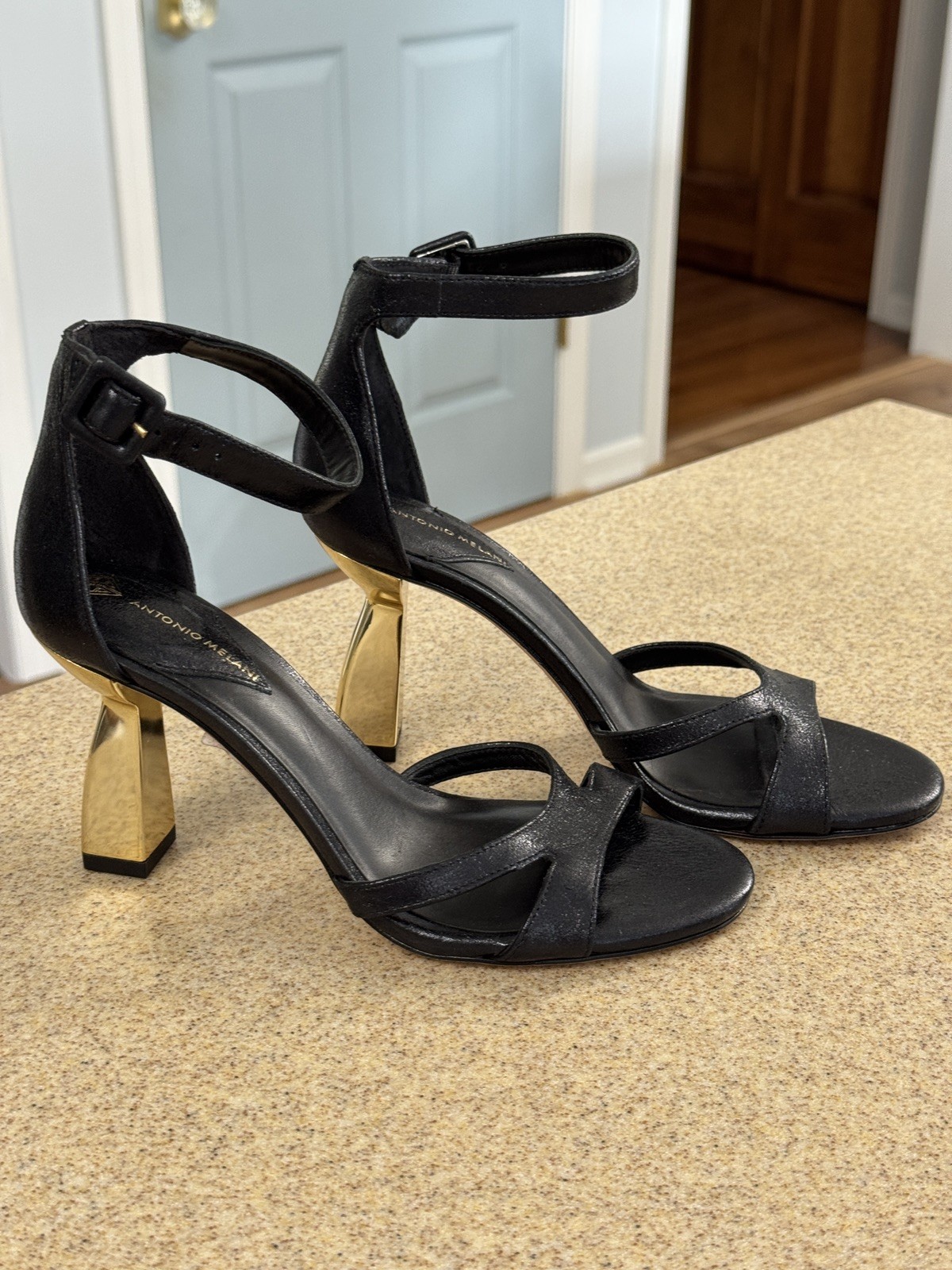 Antonio Melani Black Leather Gold Heel Sandals Shoes 6 NWT Brazil Ankle Strap