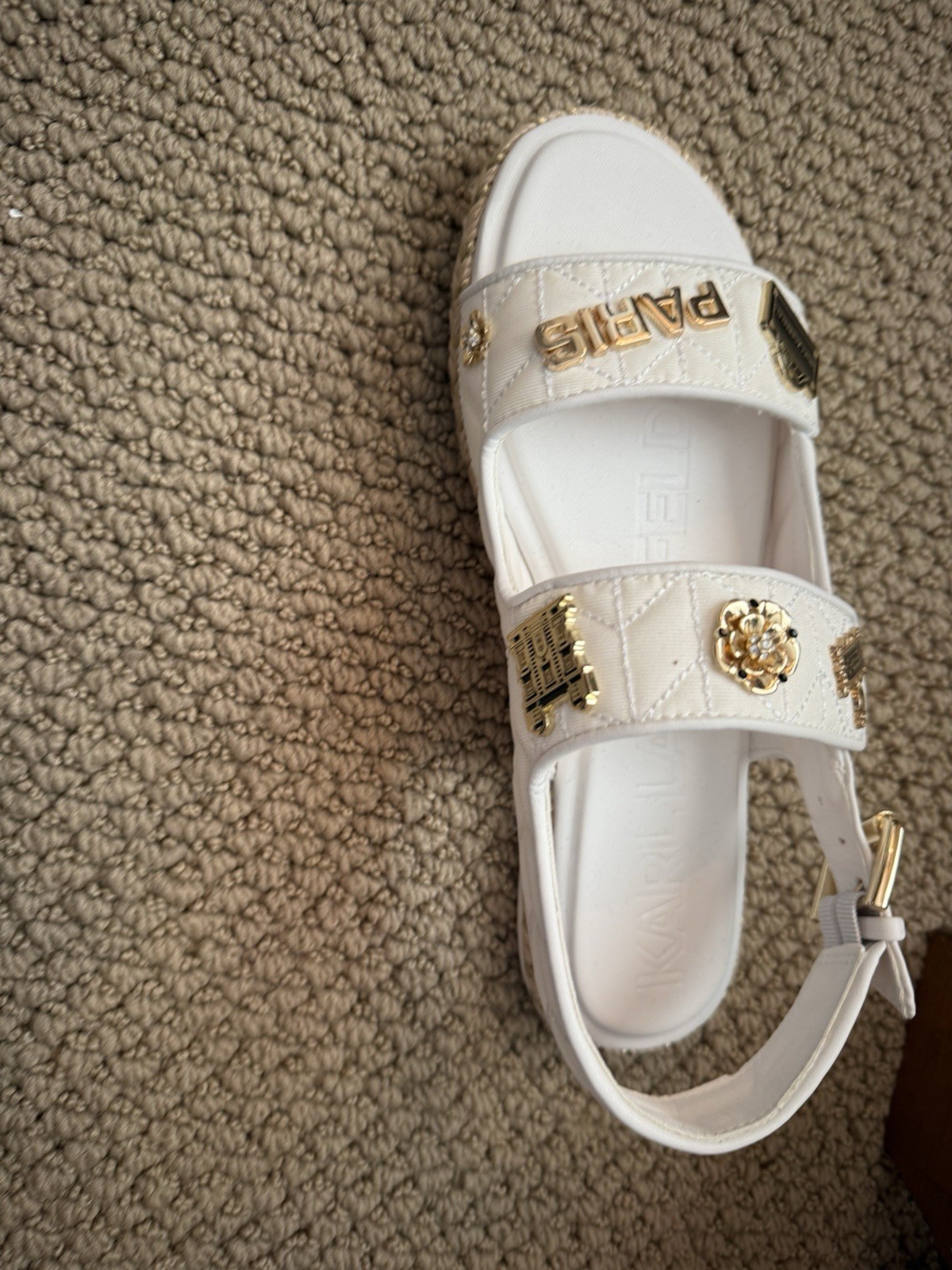 KARL LAGERFELD PARIS Charlay Rue Sandals Sz 7 NWOB