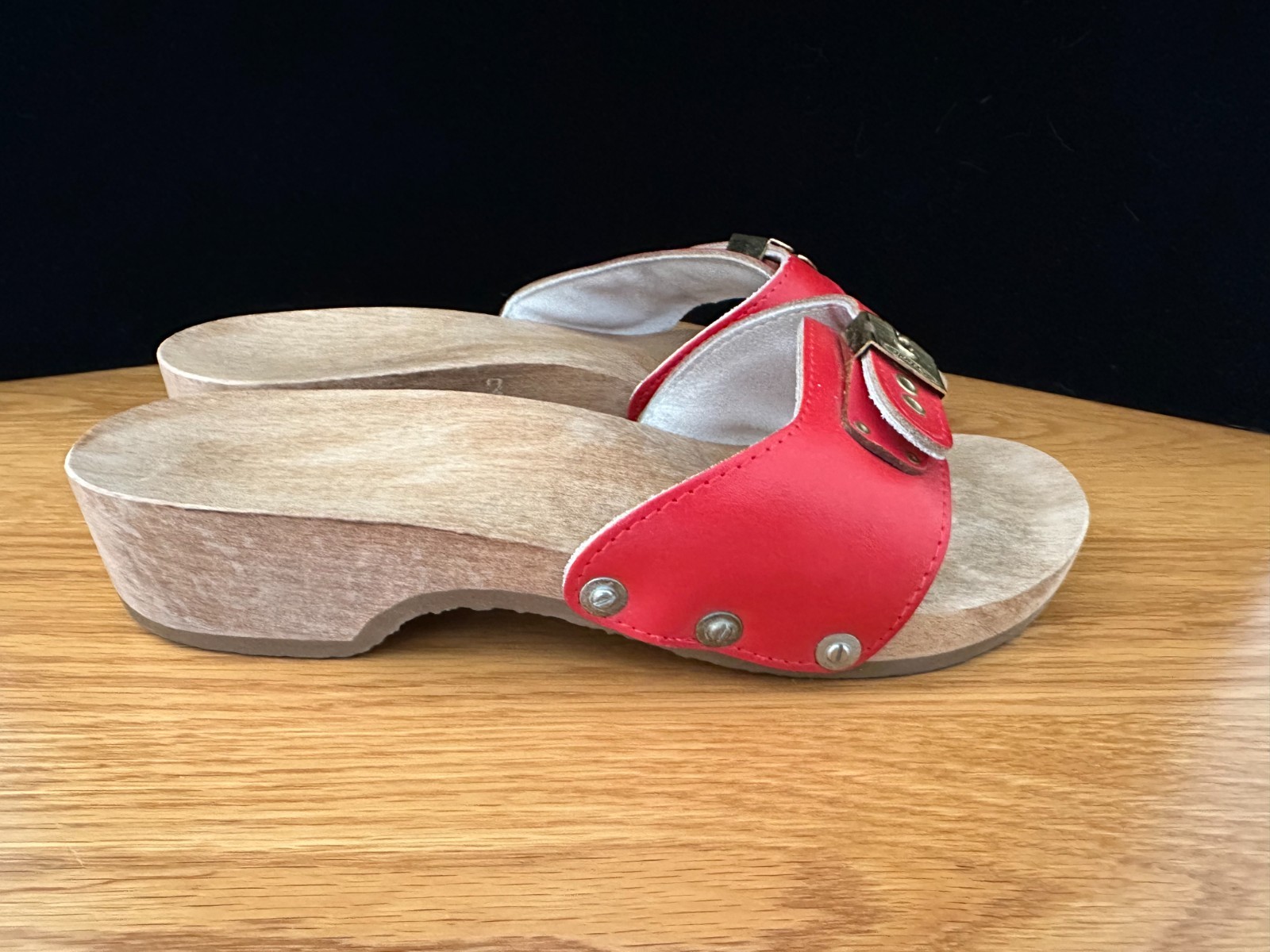 Dr Scholl’s Wood & Leather Exercise Sandals Red Made in Austria Size 7