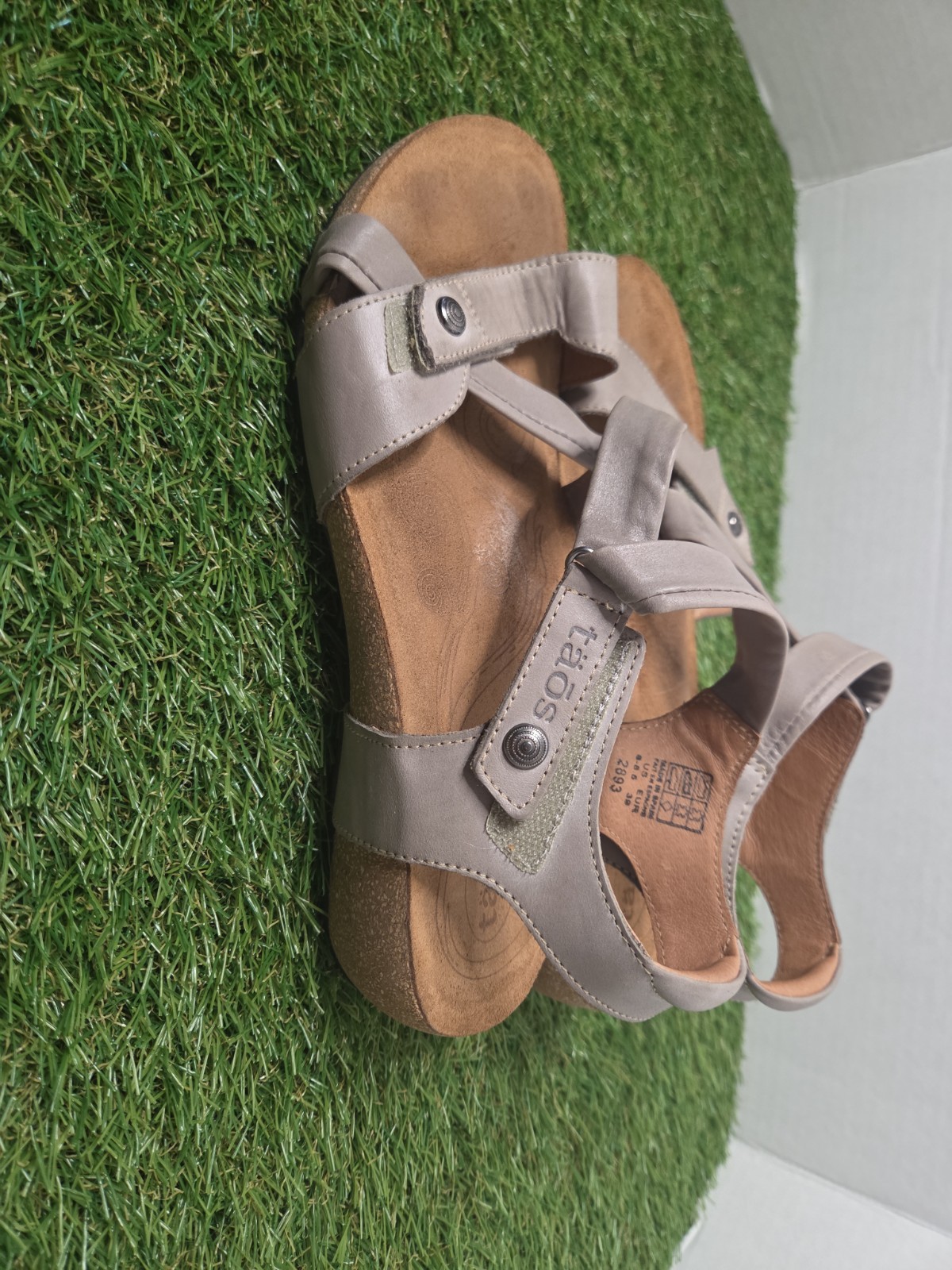 Taos Trulie Sandals Women Size 8/8.5 Leather Woven Strappy Wedge Comfort Stone