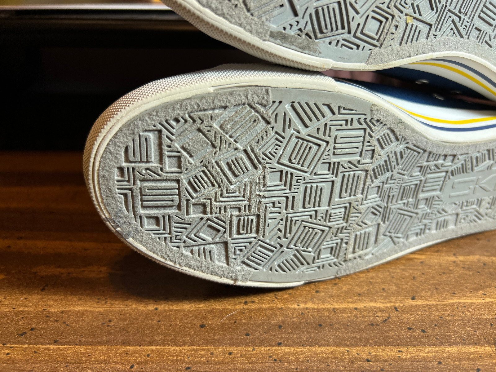 SKICKS University of Michigan Low Canvas Skate Sneakers Maize & Blue Women Sz 8M