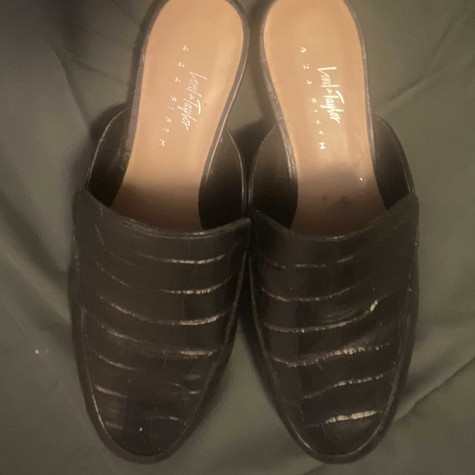 Women’s Black Croc Embossed Slip-On Loafer Flats Closed Toe