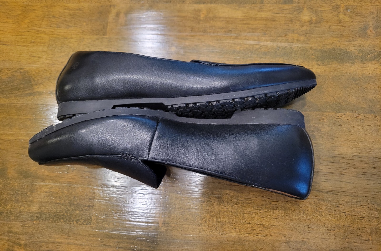 Shoes For Crews Womens Leather Slip-On Loafer Black Slip Resistant Sz 9 Workwear