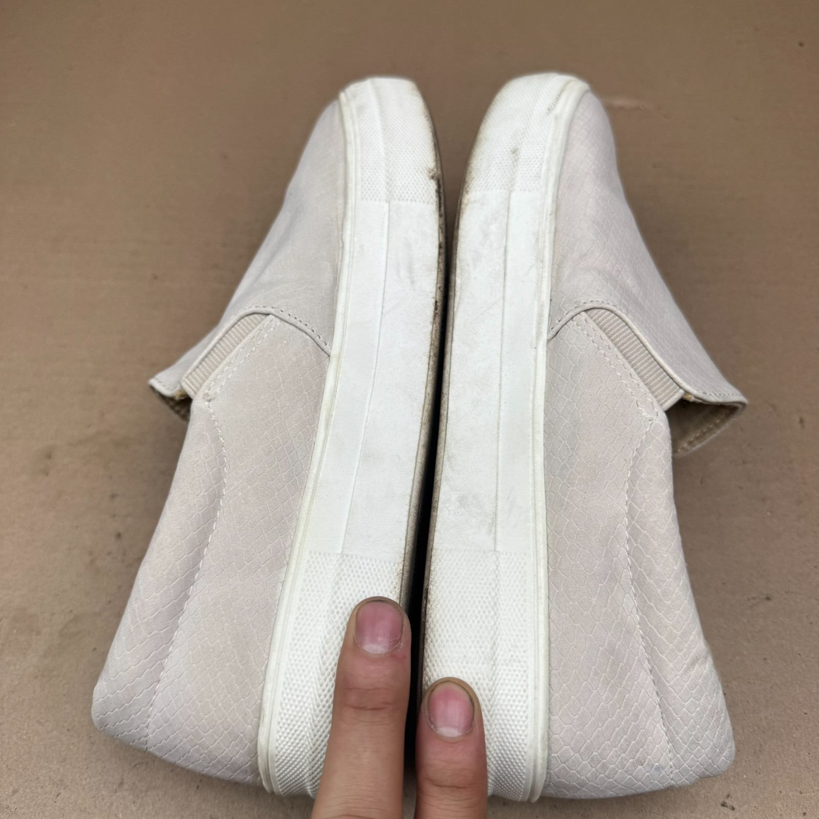 SODA Women’s Size 8.5 Slip-On Sneakers Off-White Snake Skin Embossed Casual
