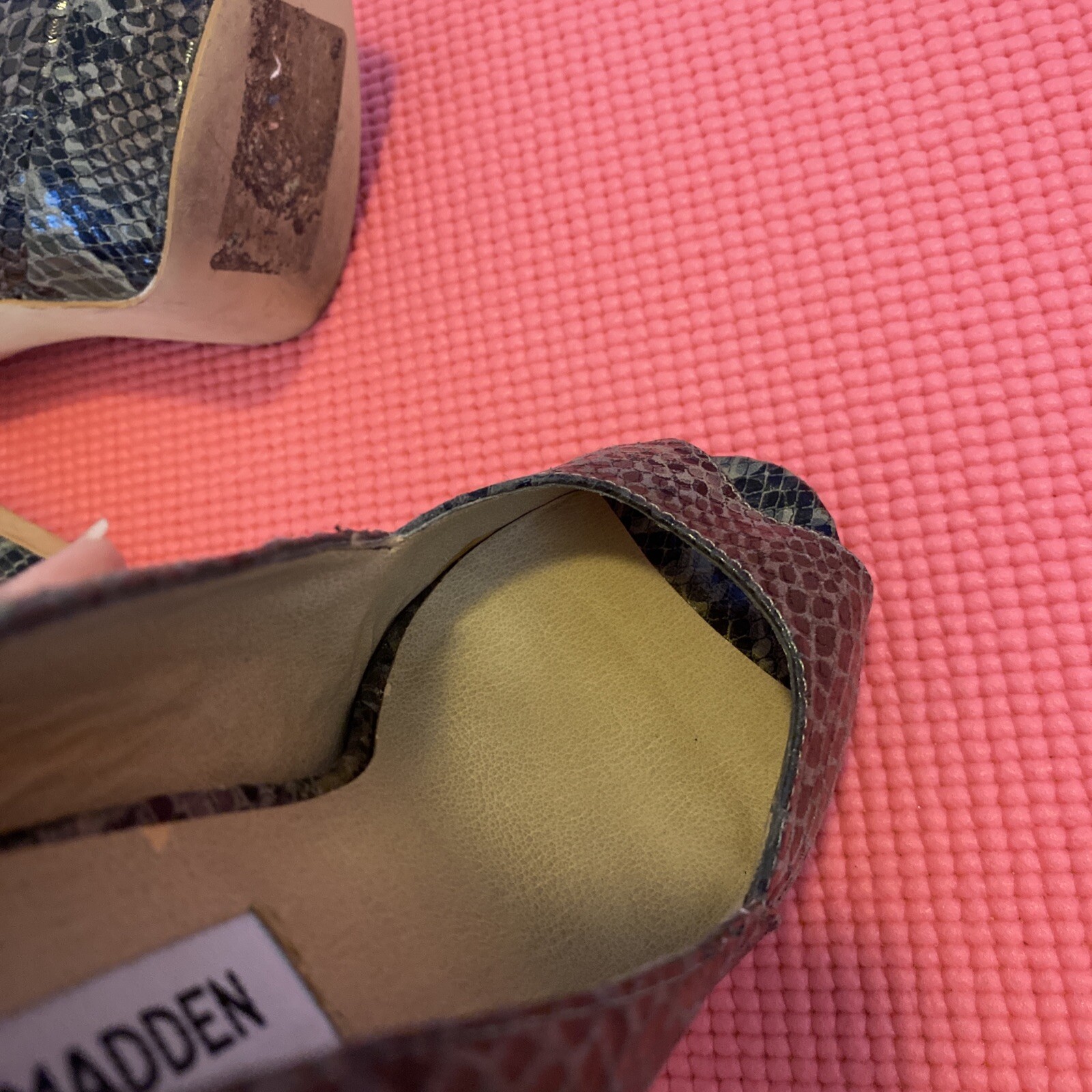 Steve Madden Women’s Platform High Heels SZ 7.5 Brown/Gray Open Toe Snakeskin