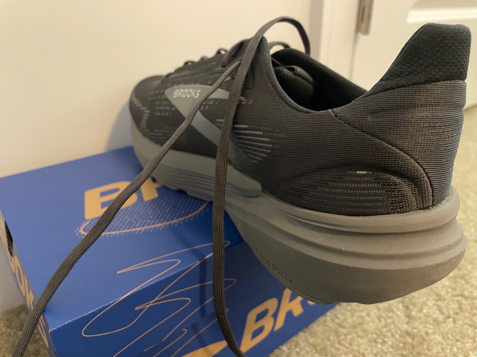 2025 Brooks Revel 8 Men’s Size 10.5