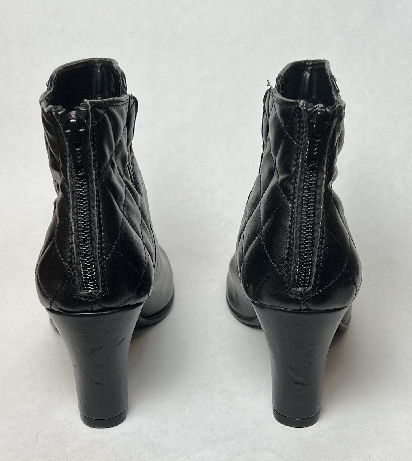 Aerosoles Black Ankle Boots Quilted Zip 3.25” Heel New Size 7