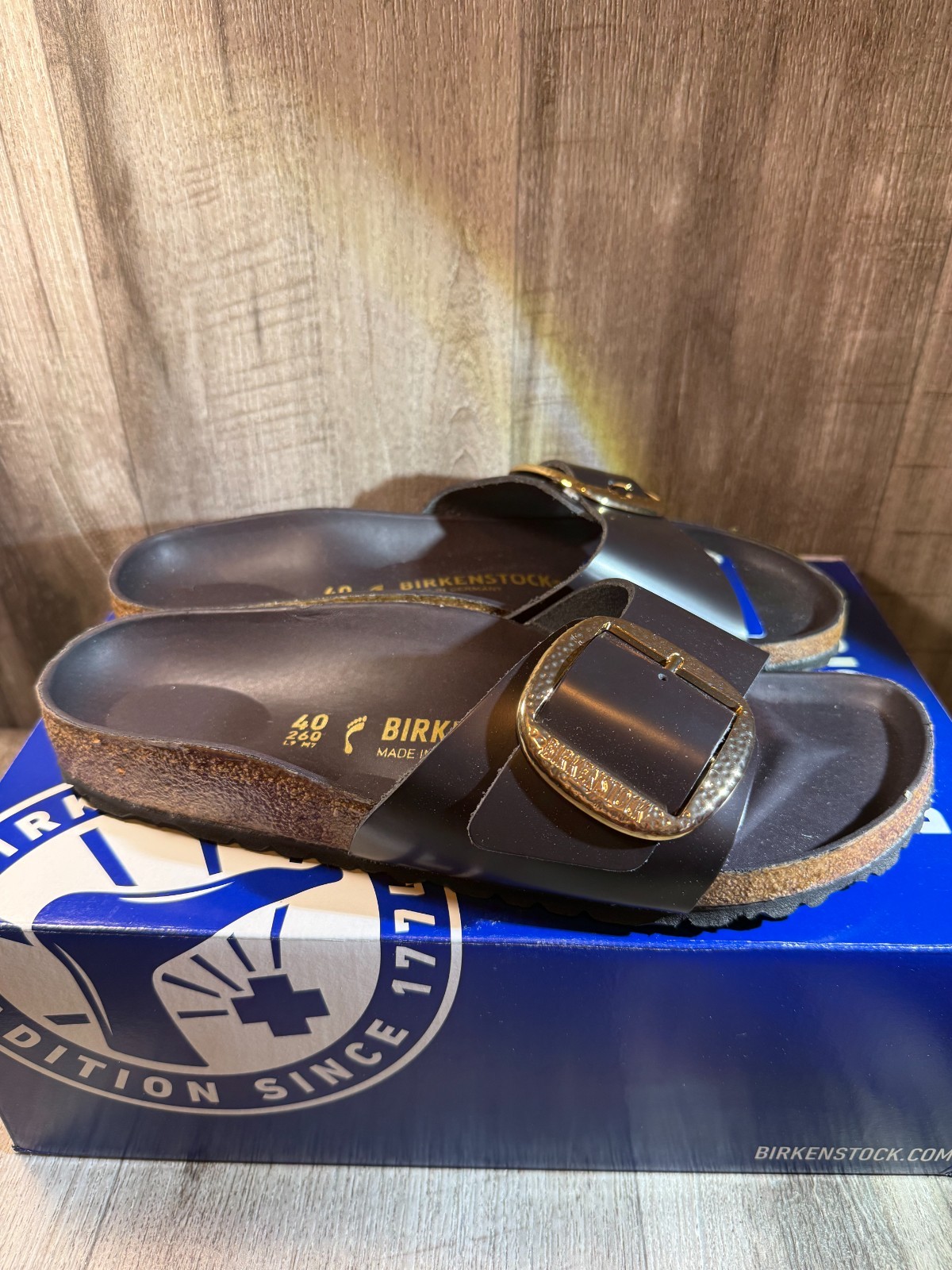 BIRKENSTOCK MADRID HAMMERED BIG BUCKLE HIGH SHINE Black LEATHER EU40 – US 9-9.5