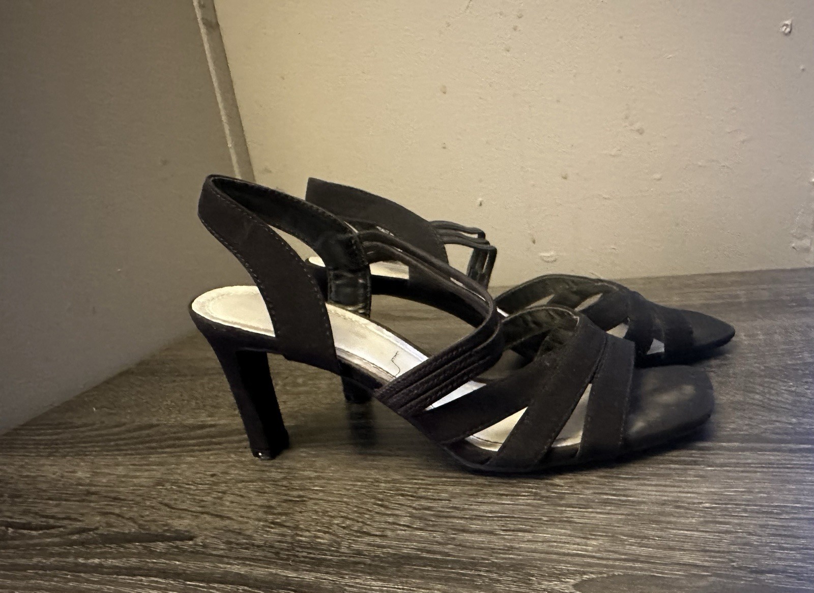 MPO Women’s Black Strappy Slingback Heels Size 6.5M Dress Sandals Evening Shoes