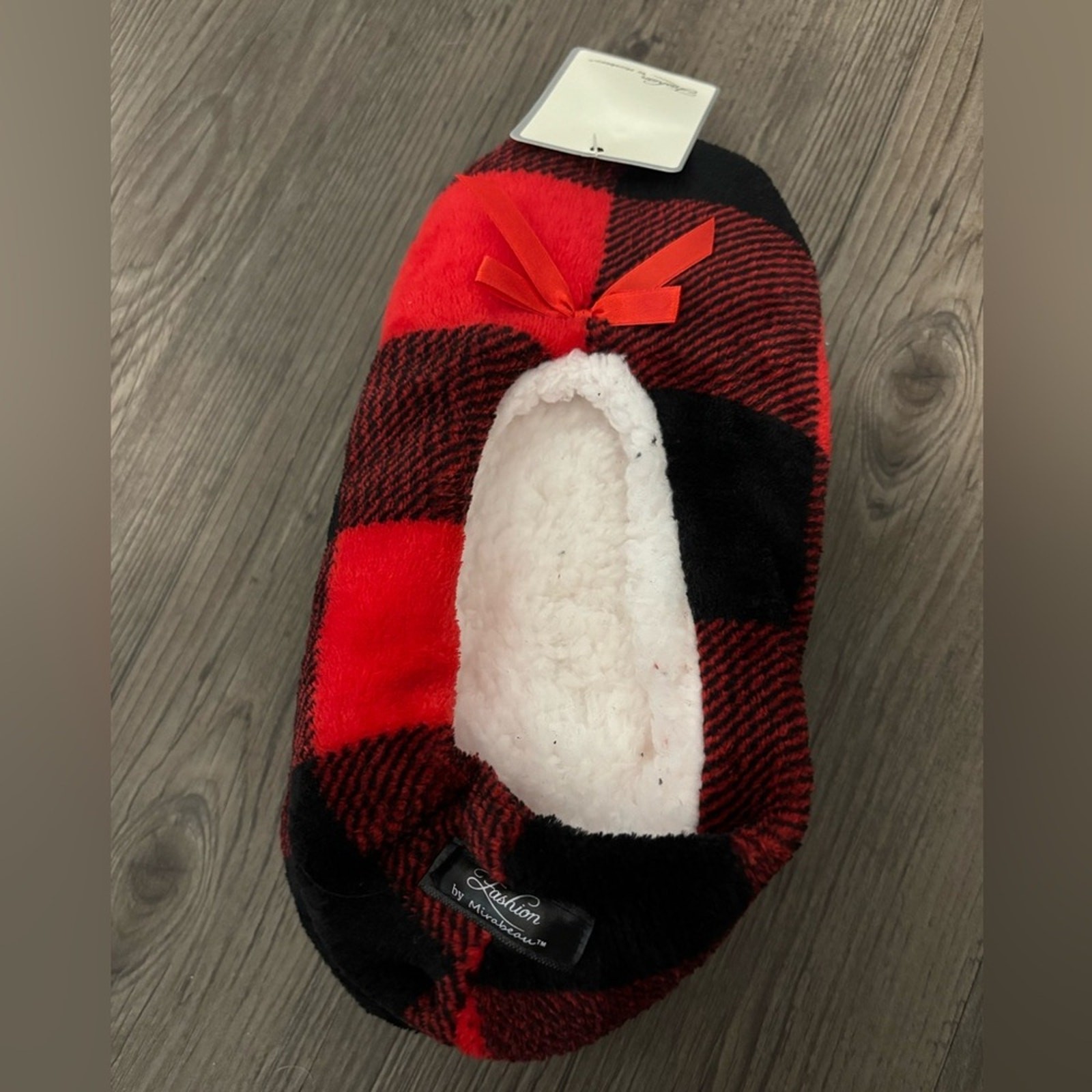 NWT Plaid Flannel Fleece Slippers Size S/M