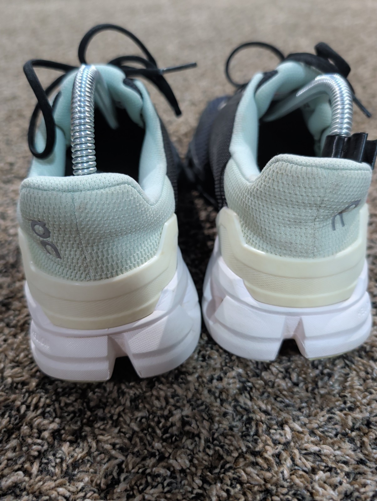 On Cloud Cloudflyer 4 Womens Sz 9 Black White Gray Teal Athletic Running Shoes