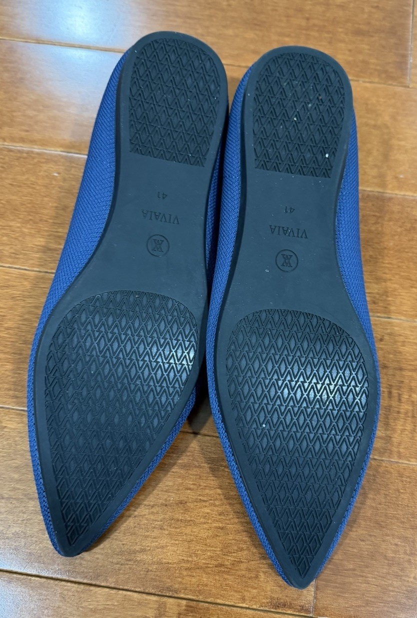 Vivaia Aria 5° Navy Slip On Pointed Toe Ballet Flats Shoes Sz. 41 (9.5)
